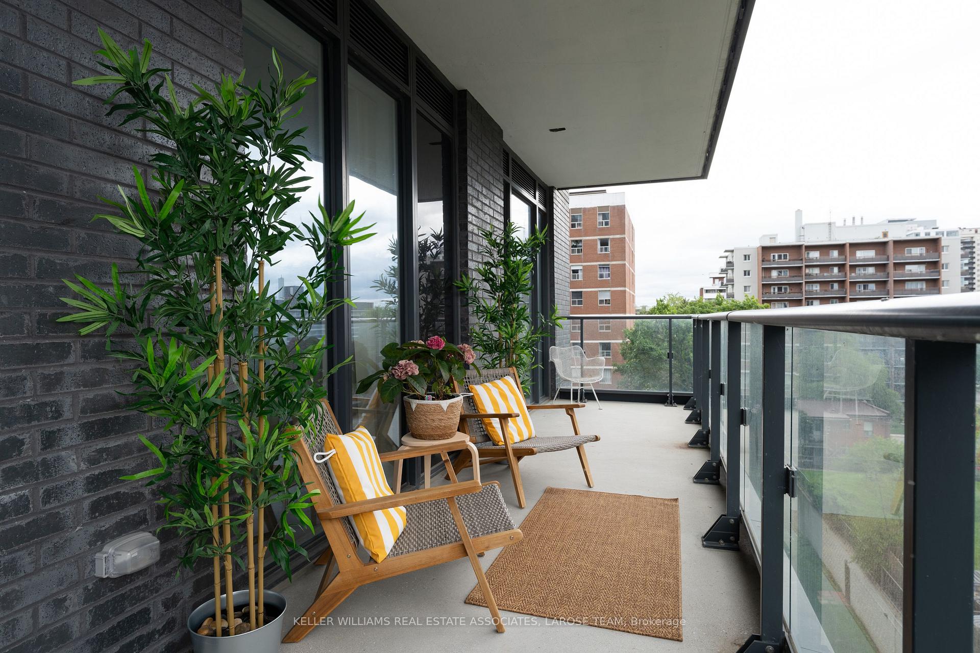 21 Park Street E 603