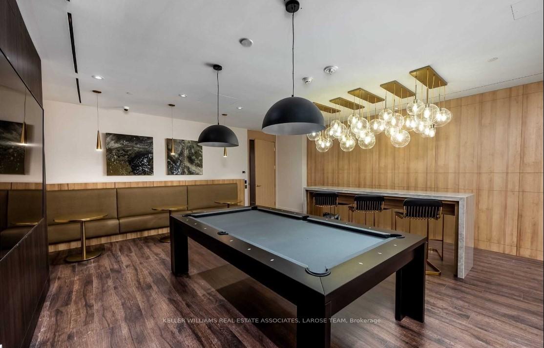 21 Park Street E 603