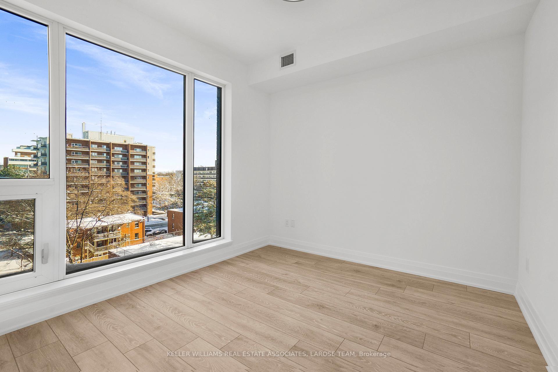 21 Park Street E 603