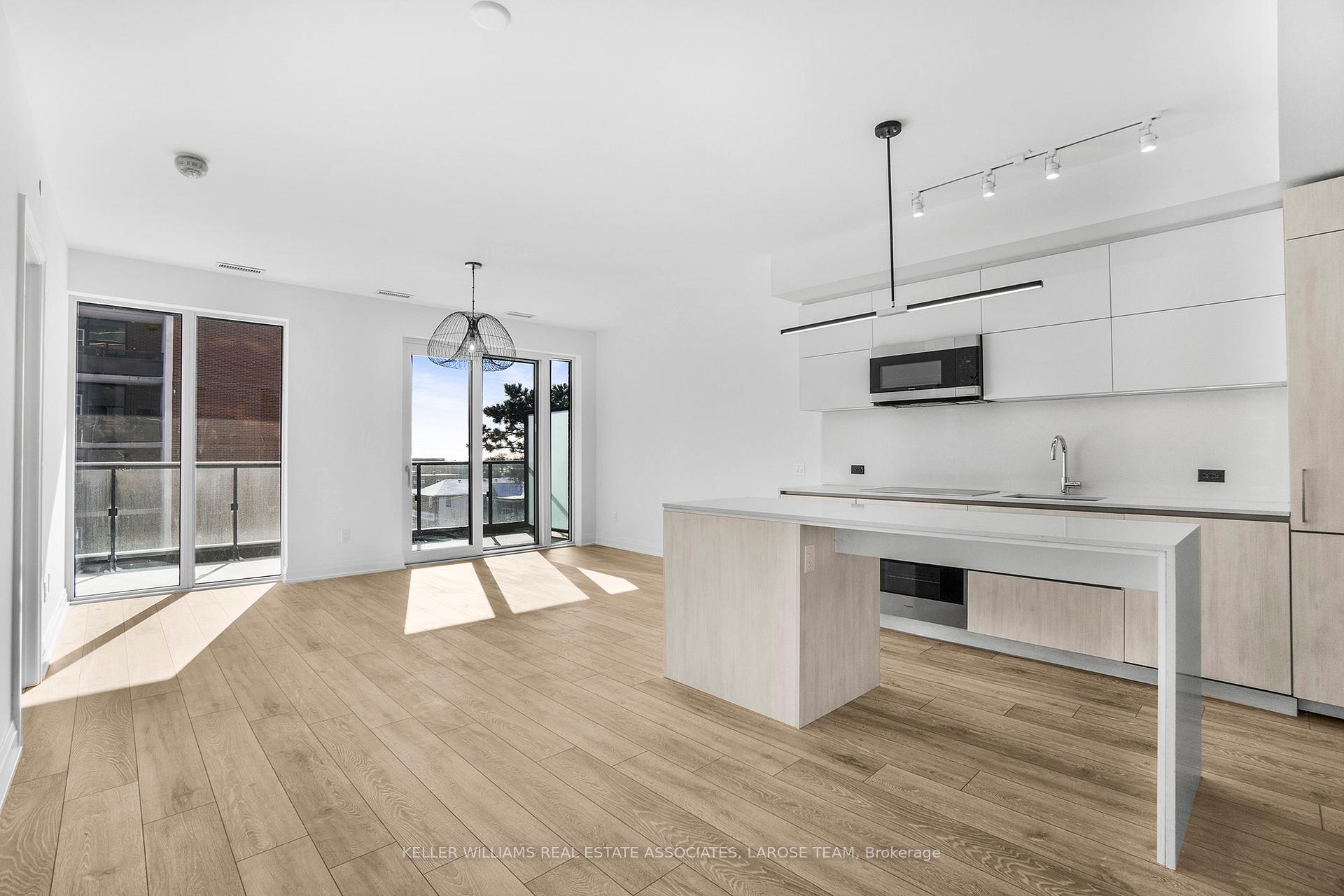 21 Park Street E 603