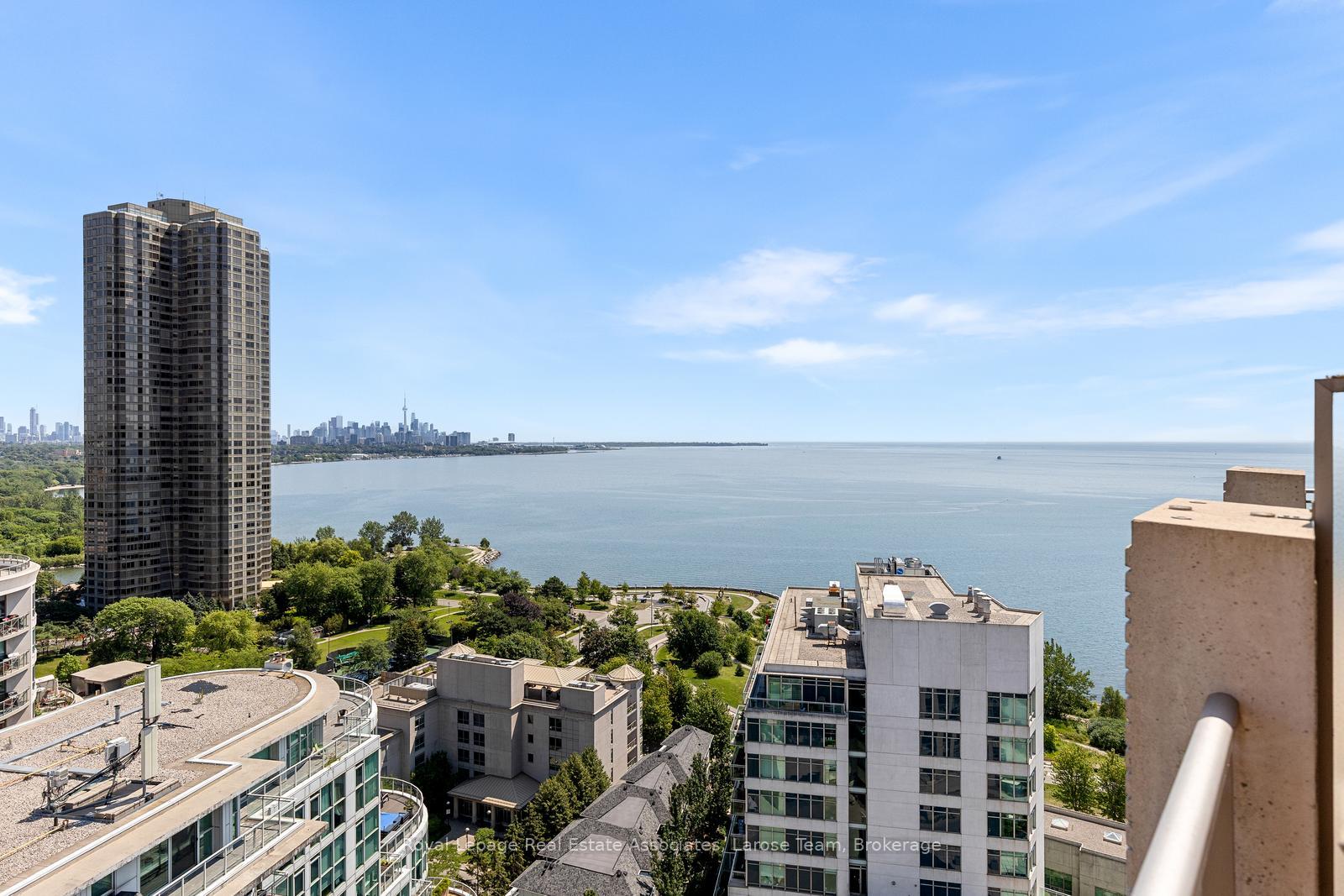 3 Marine Parade Drive 2101, Toronto Unit: 2101