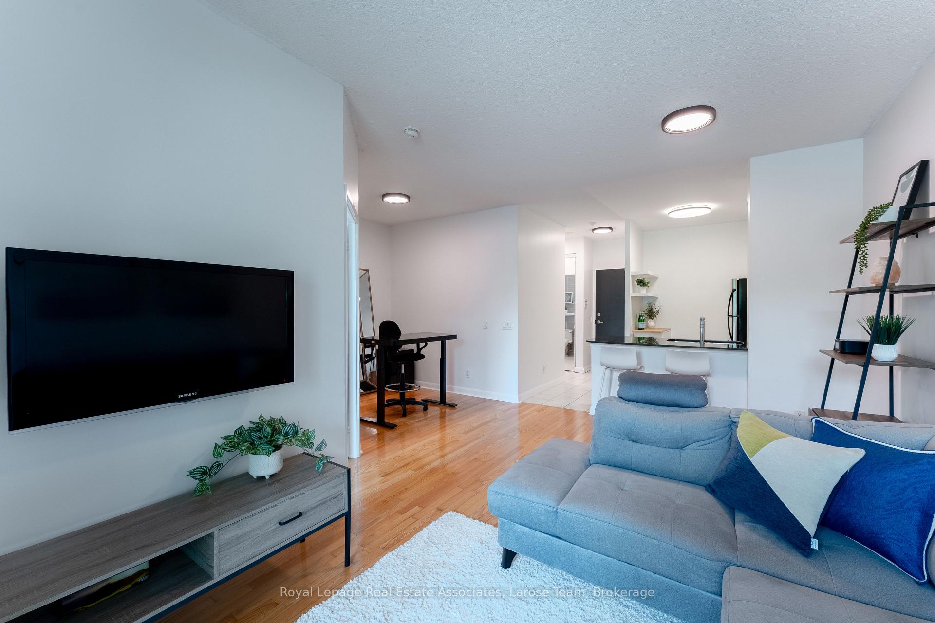 225 Sherway Gardens Road 102, Toronto Unit: 102