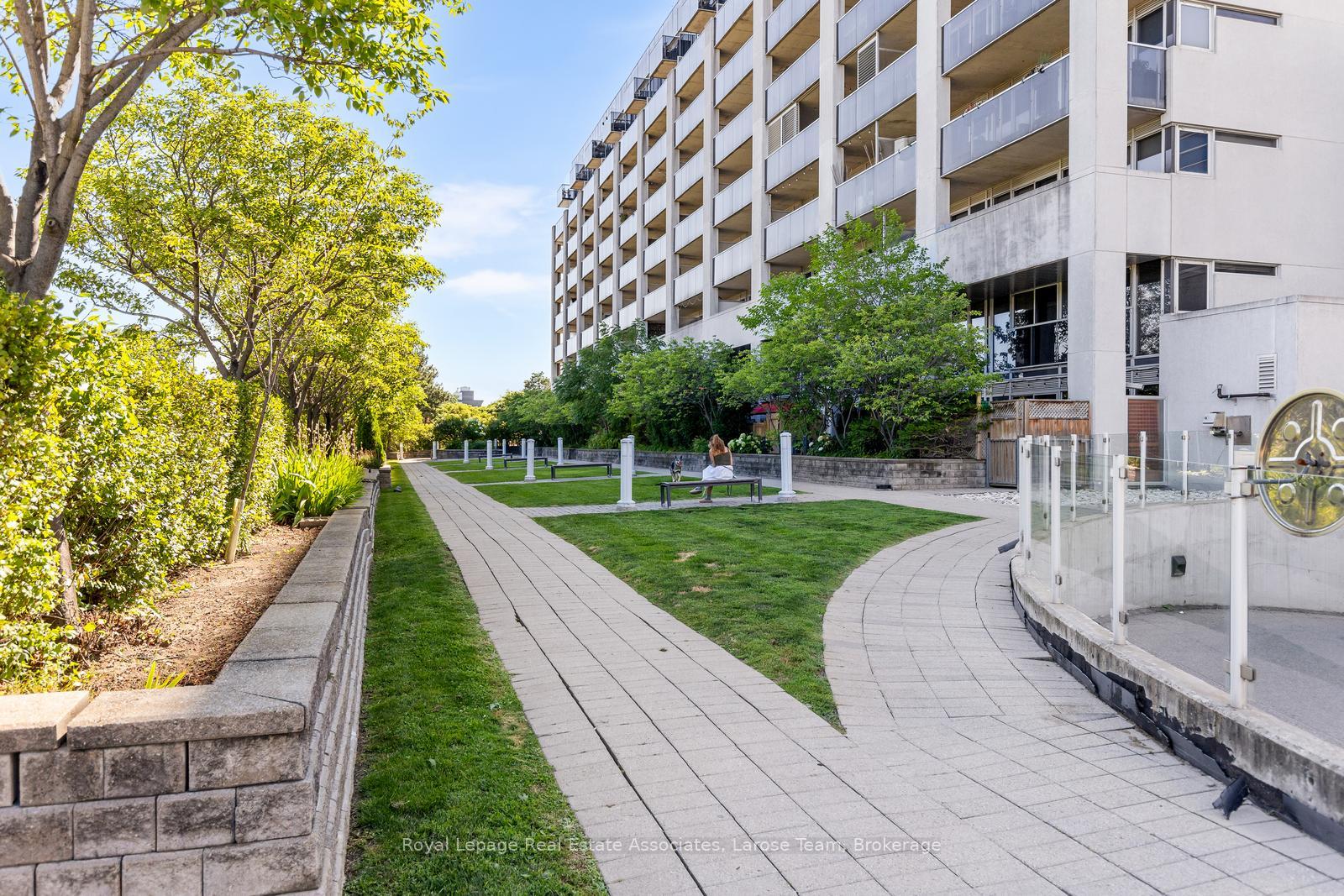 1050 The Queensway 611, Toronto Unit: 611