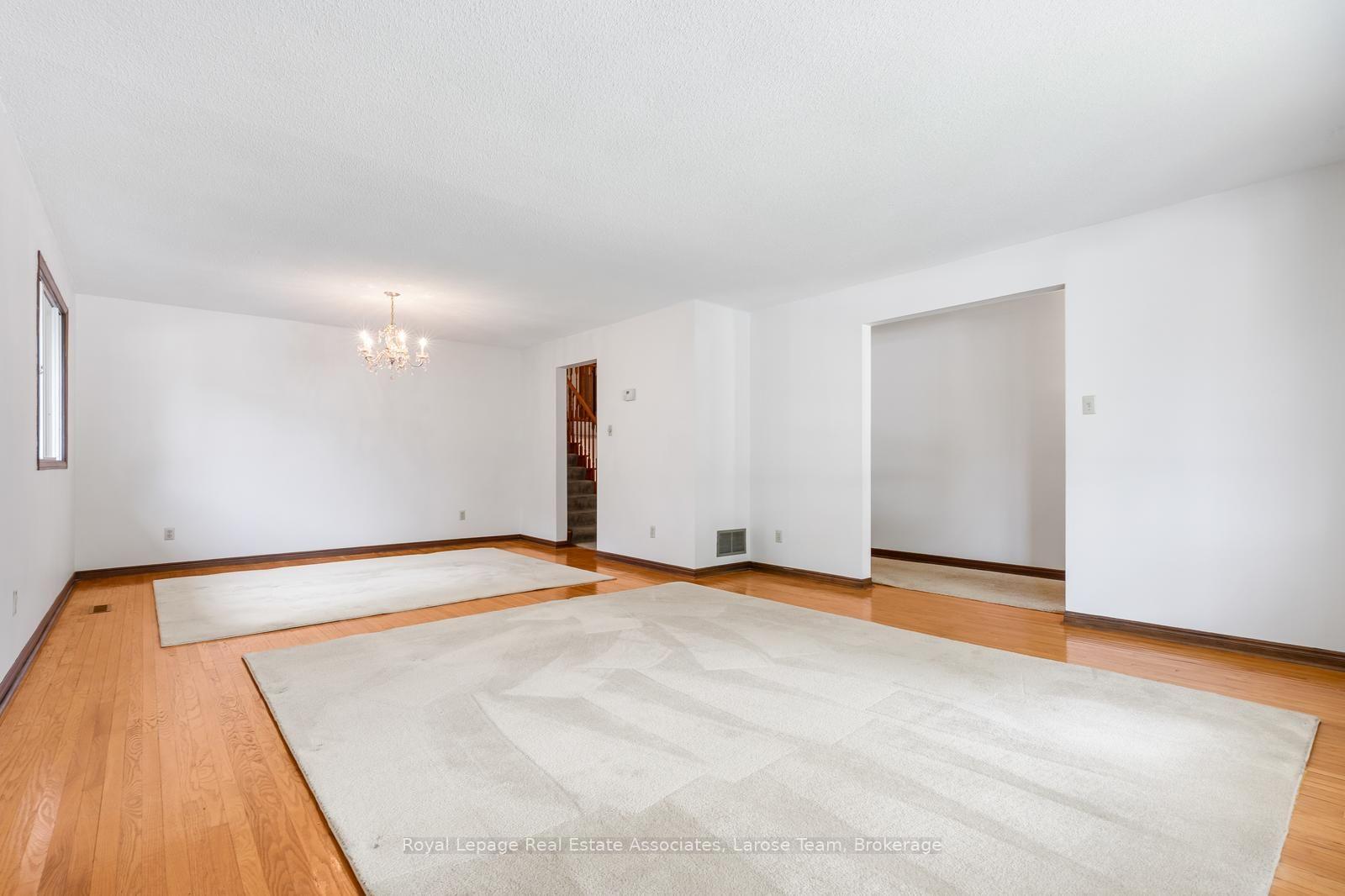 1344 Kenmuir Avenue