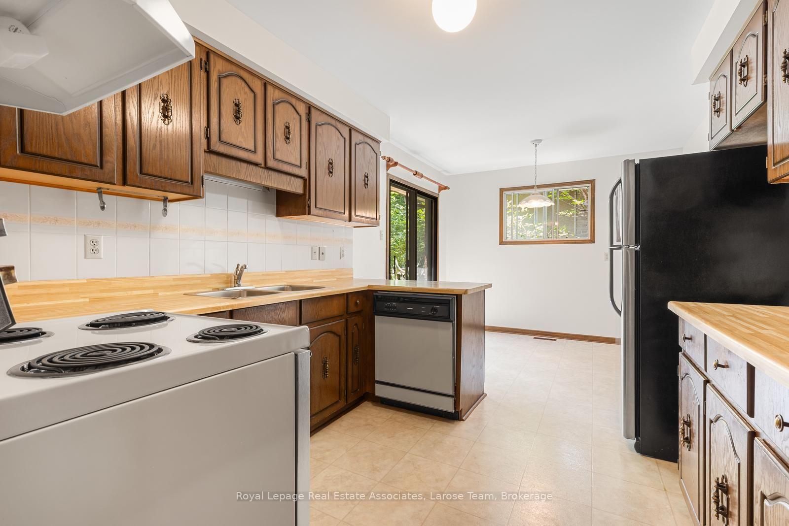 1344 Kenmuir Avenue