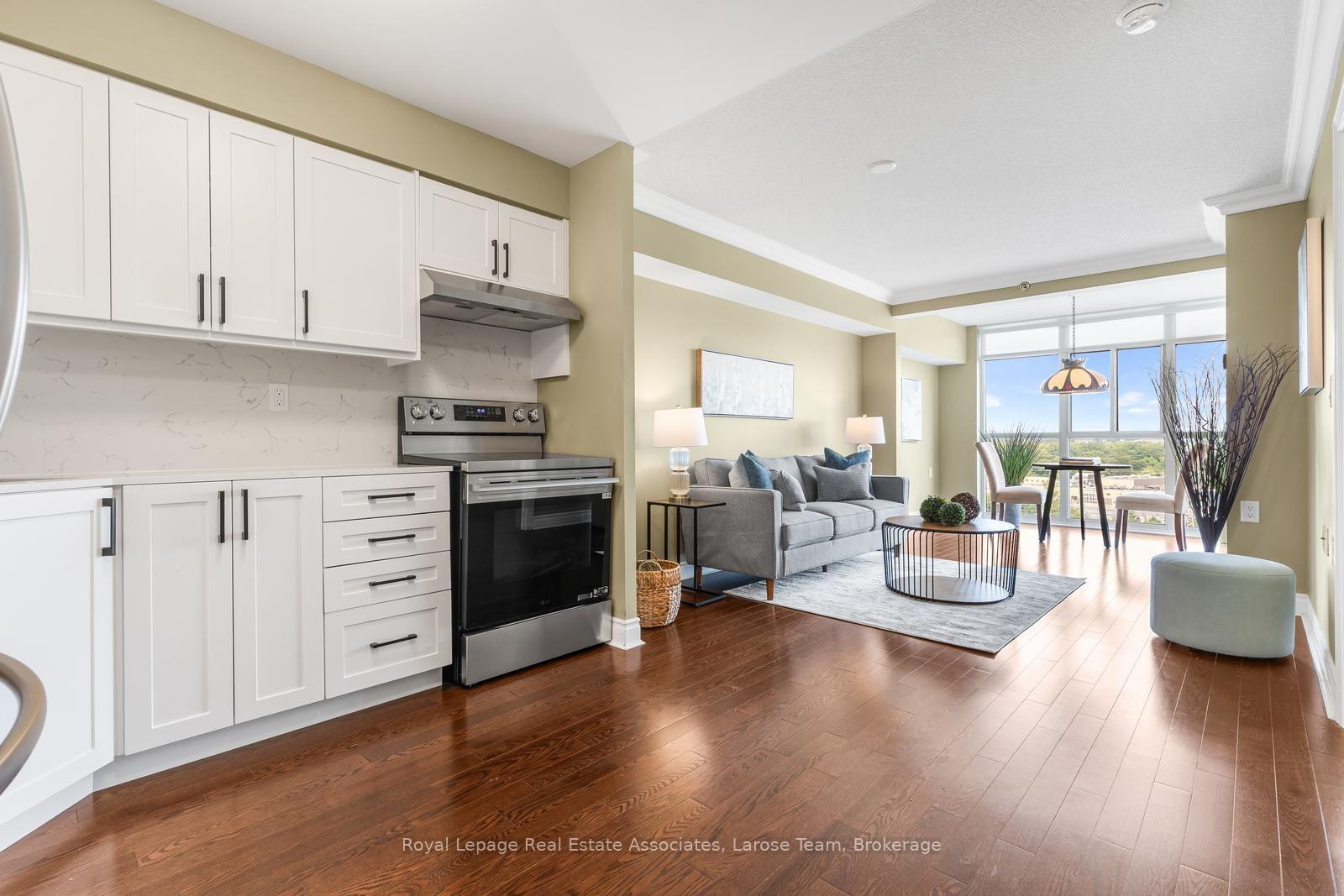 3 Marine Parade Drive 1607, Toronto Unit: 1607