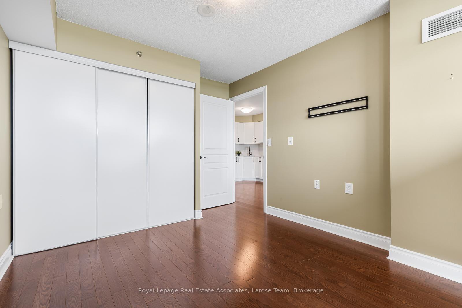 3 Marine Parade Drive 1607, Toronto Unit: 1607
