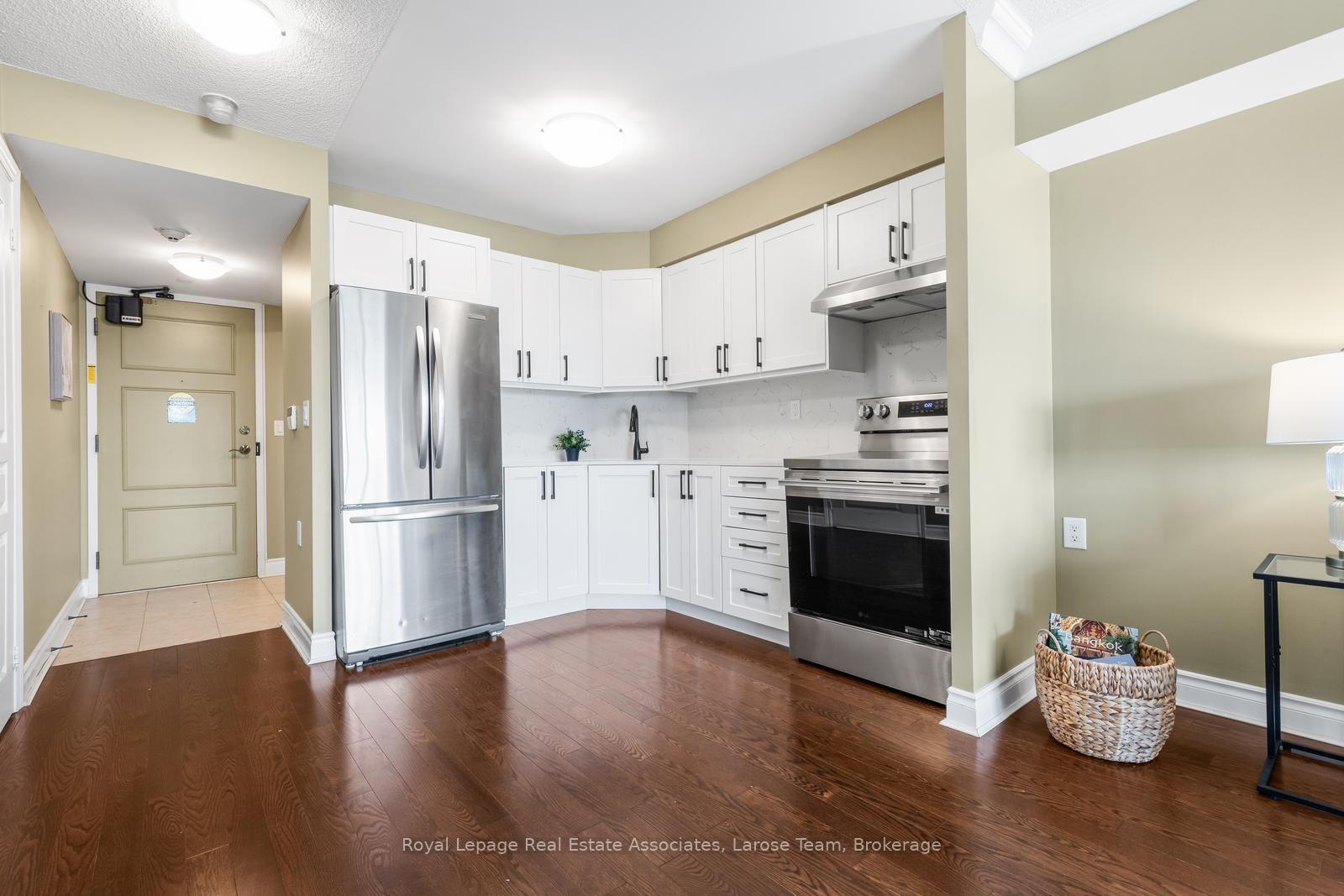 3 Marine Parade Drive 1607, Toronto Unit: 1607