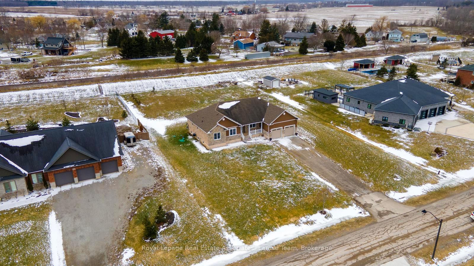 5484 Attema Crescent, West Lincoln, ON L0R 1Y0