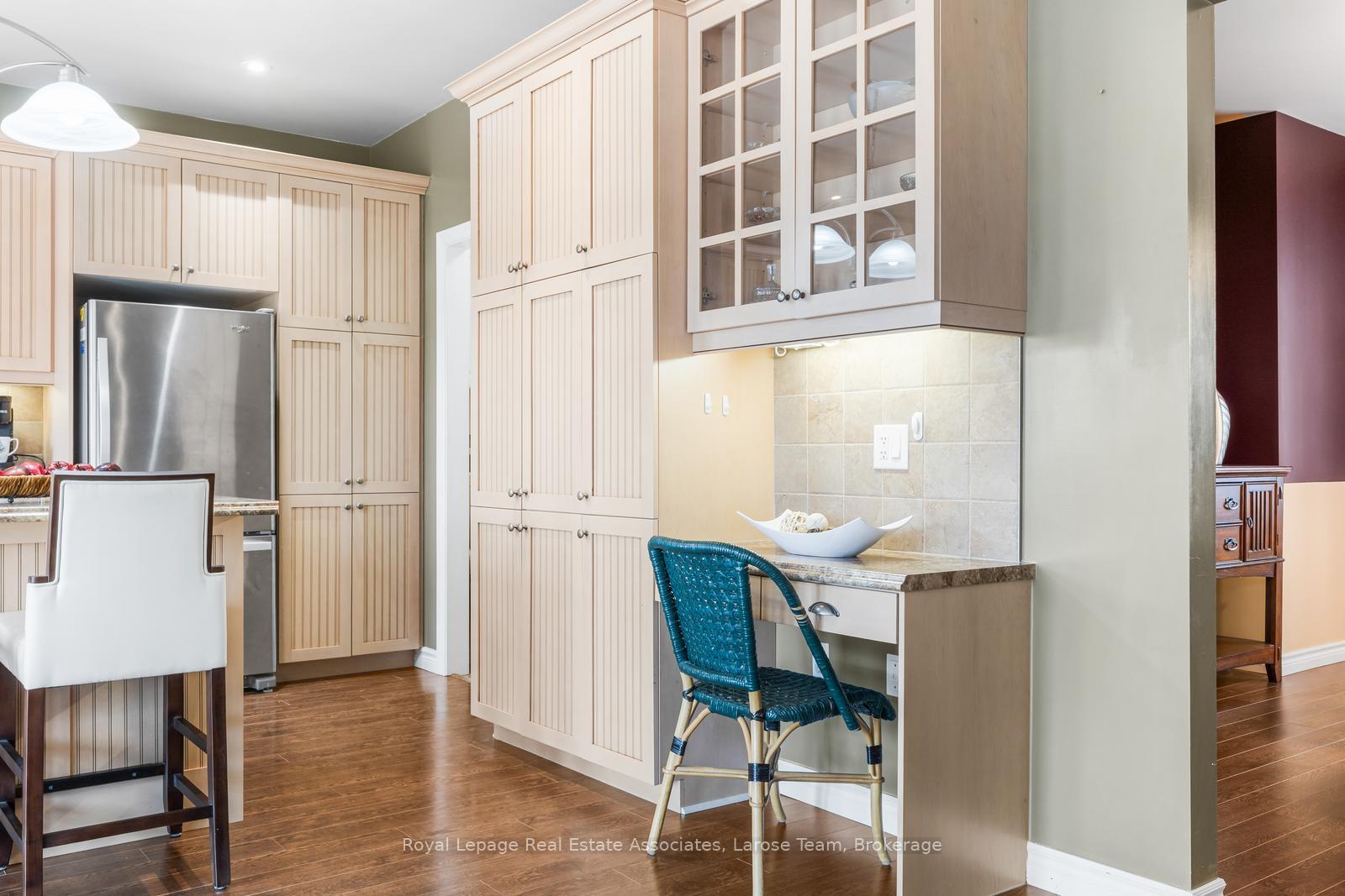 5484 Attema Crescent