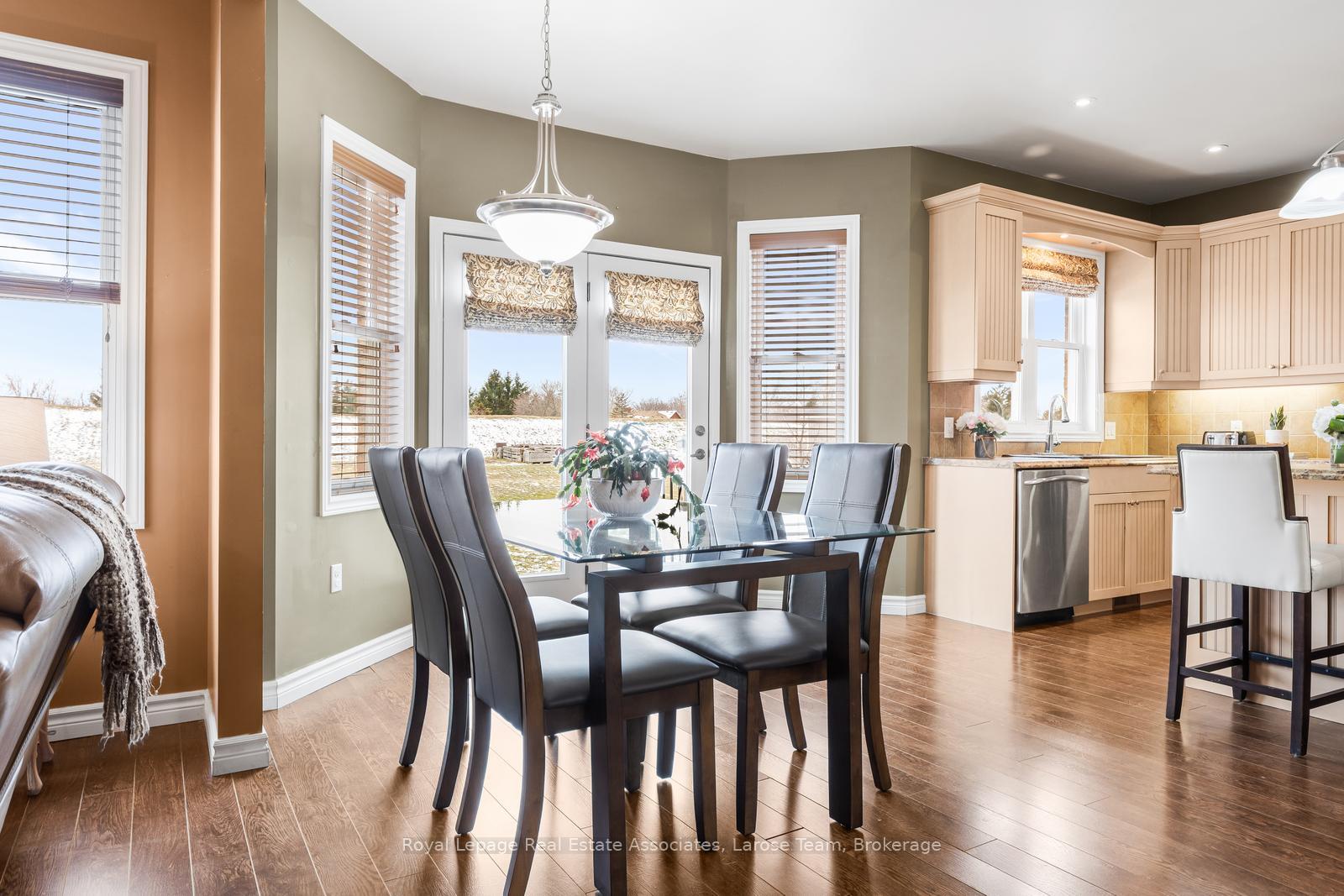 5484 Attema Crescent