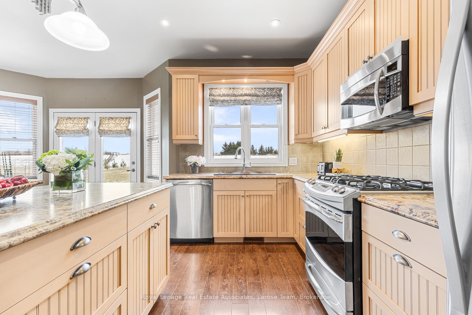5484 Attema Crescent
