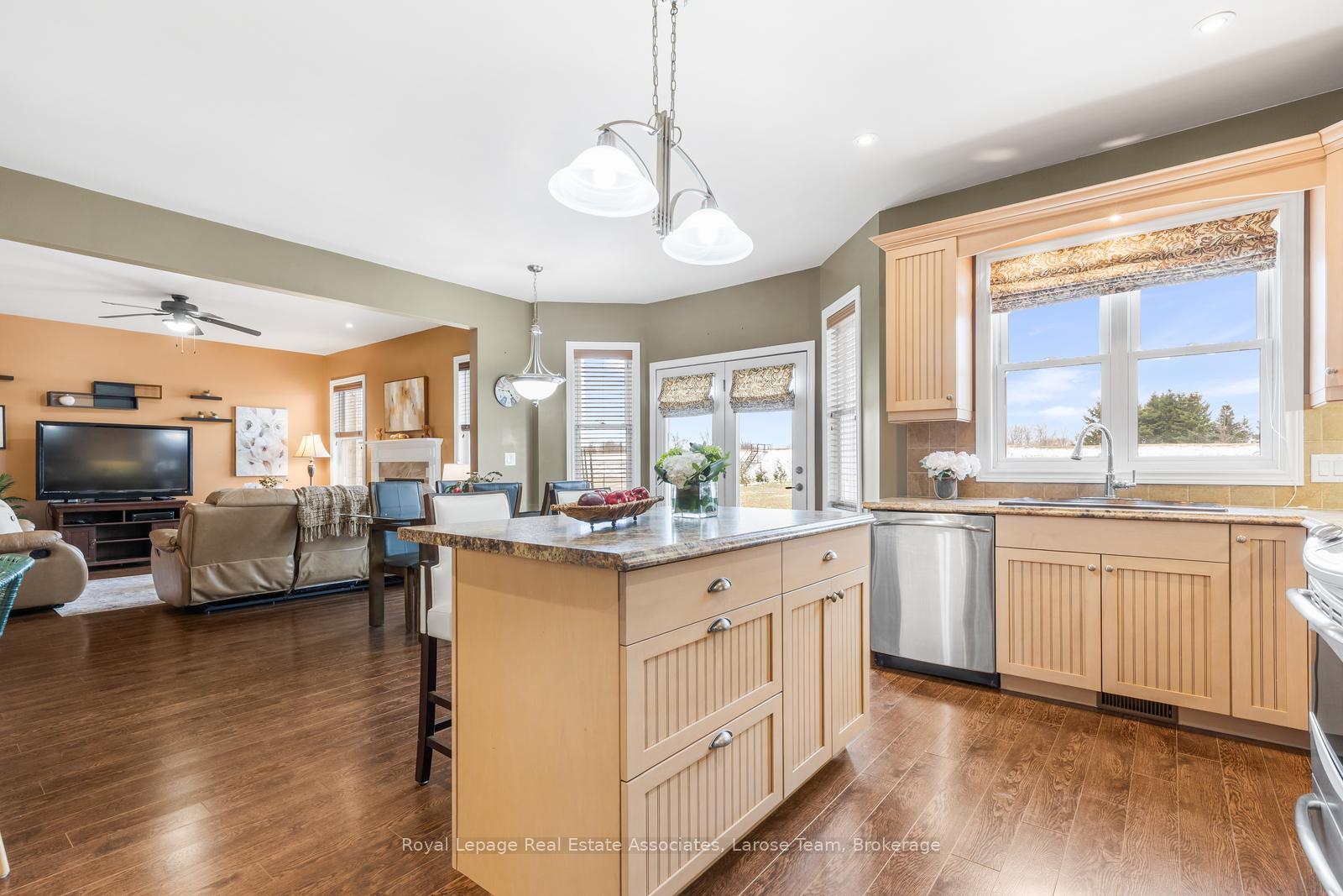 5484 Attema Crescent