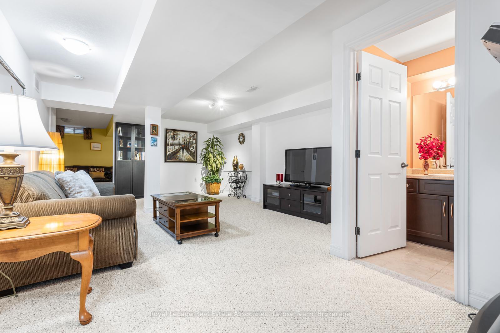 25 Stickland Lane