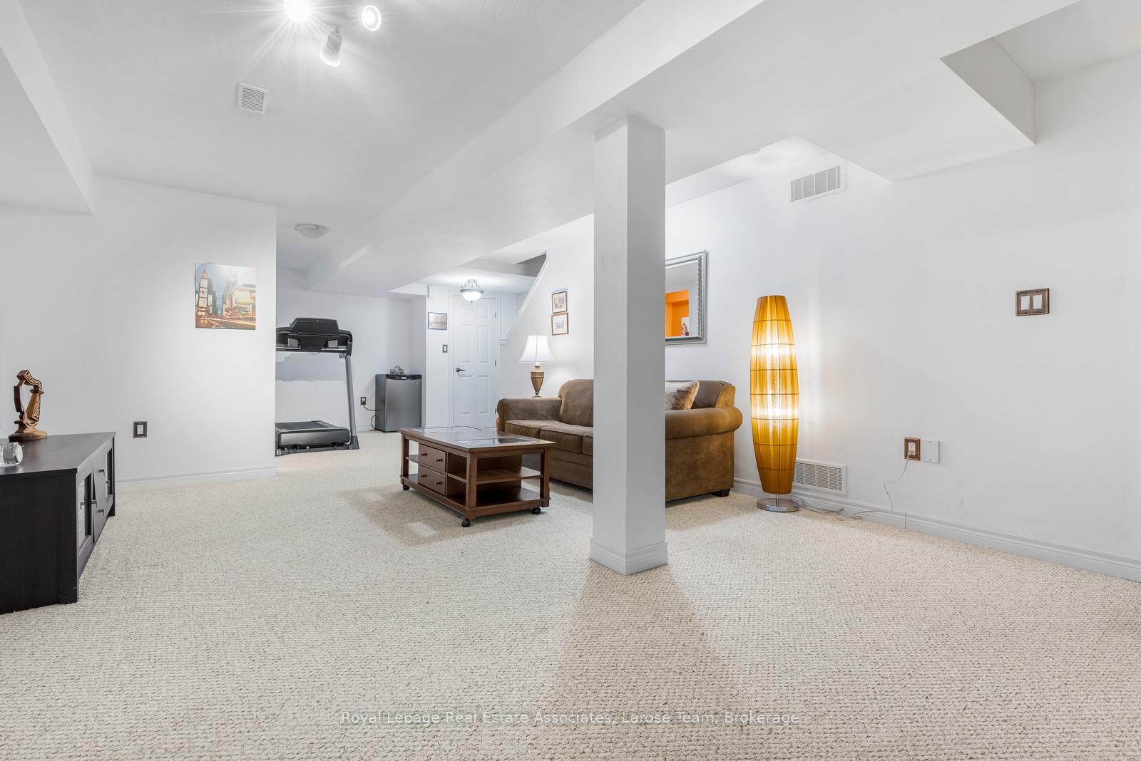 25 Stickland Lane