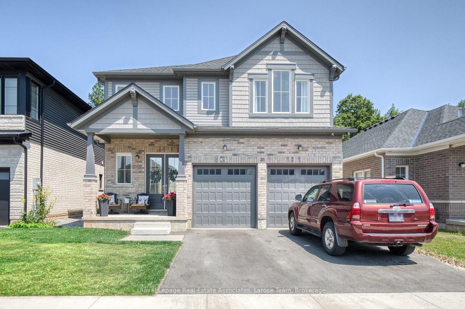 31 Willson Drive Main and 2nd Unit: Main and 2nd,