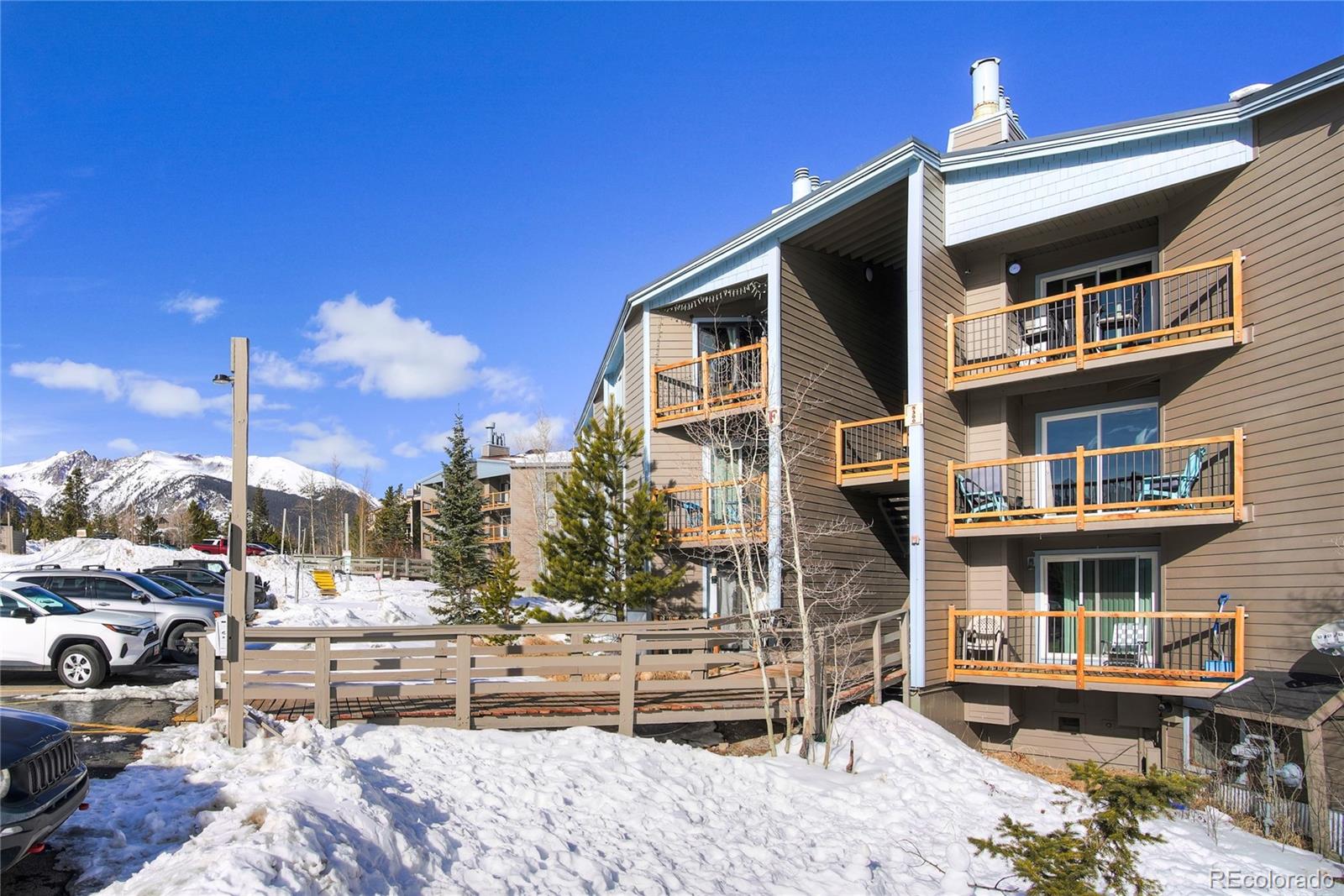 8300 Ryan Gulch Road Unit: 201