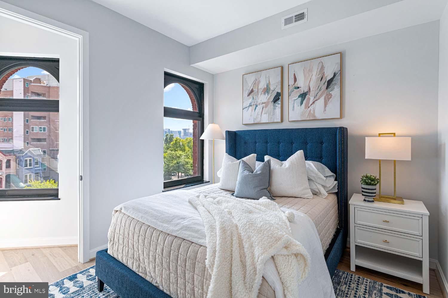 2525 Pennsylvania AVENUE NW Unit: 304
