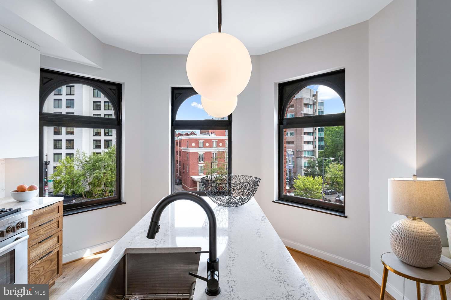 2525 Pennsylvania AVENUE NW Unit: 304