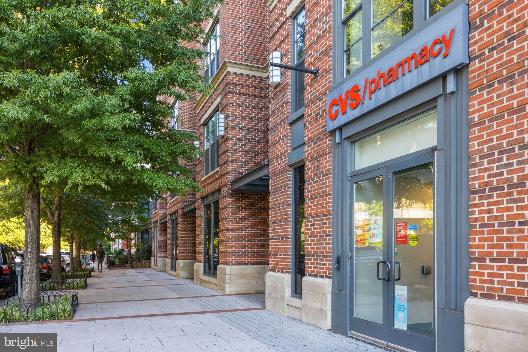 1444 Belmont St St NW Unit: 302