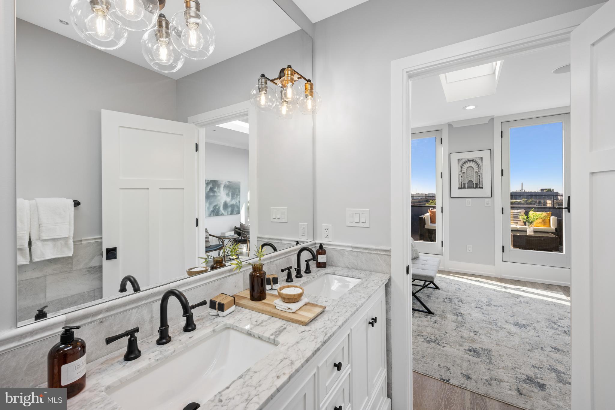 1444 Belmont St St NW Unit: 302