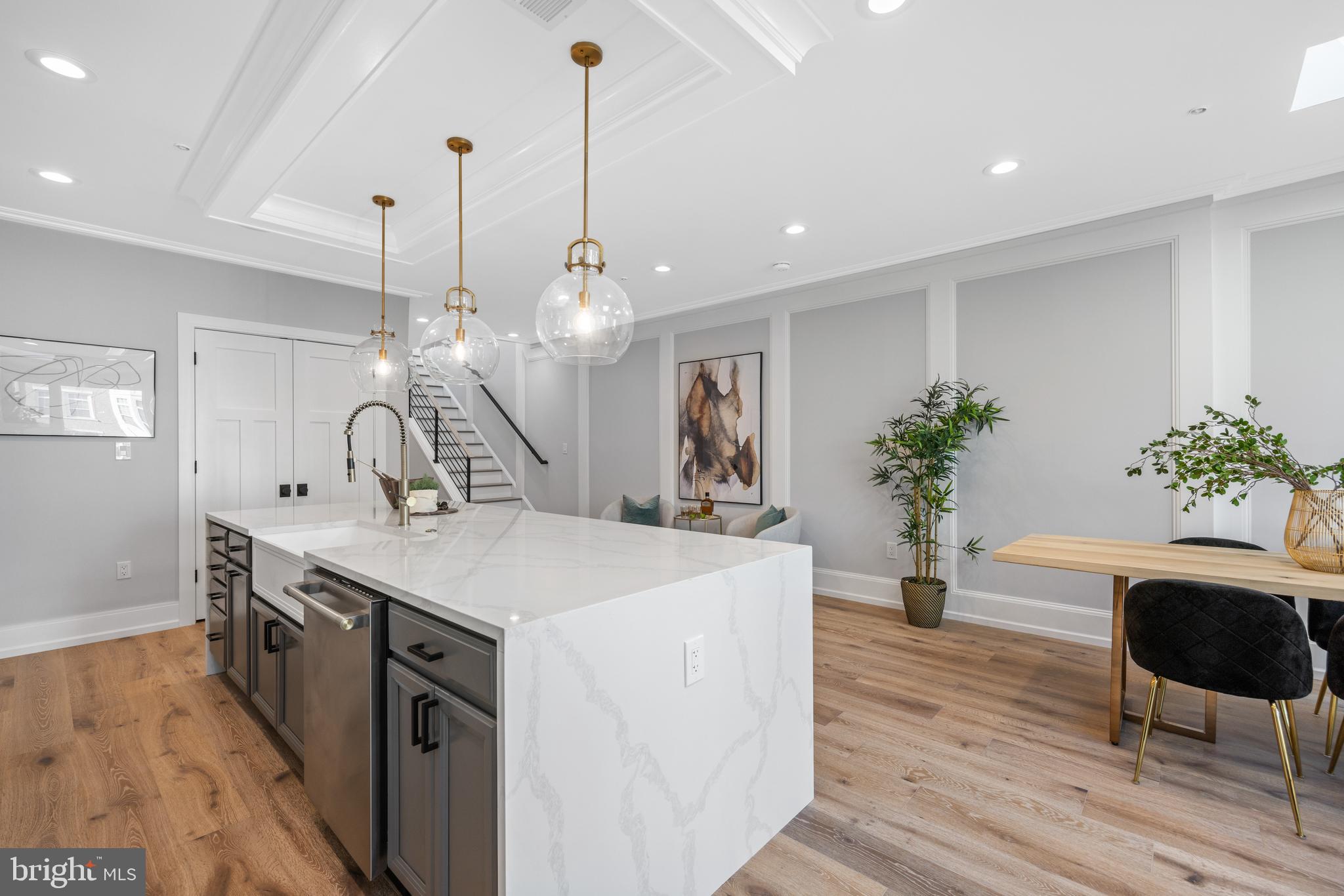 1444 Belmont St St NW Unit: 302