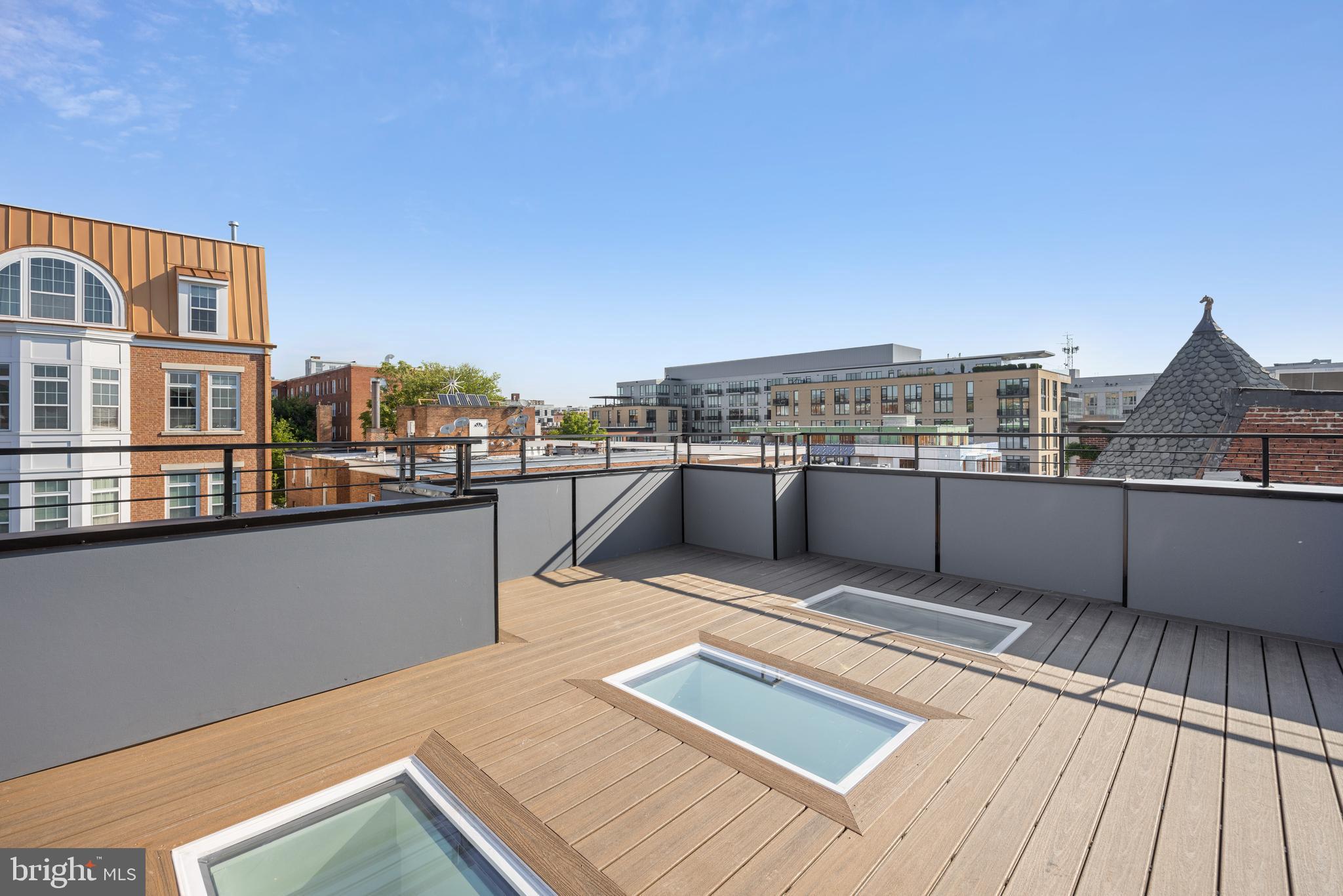 1444 Belmont St St NW Unit: 302