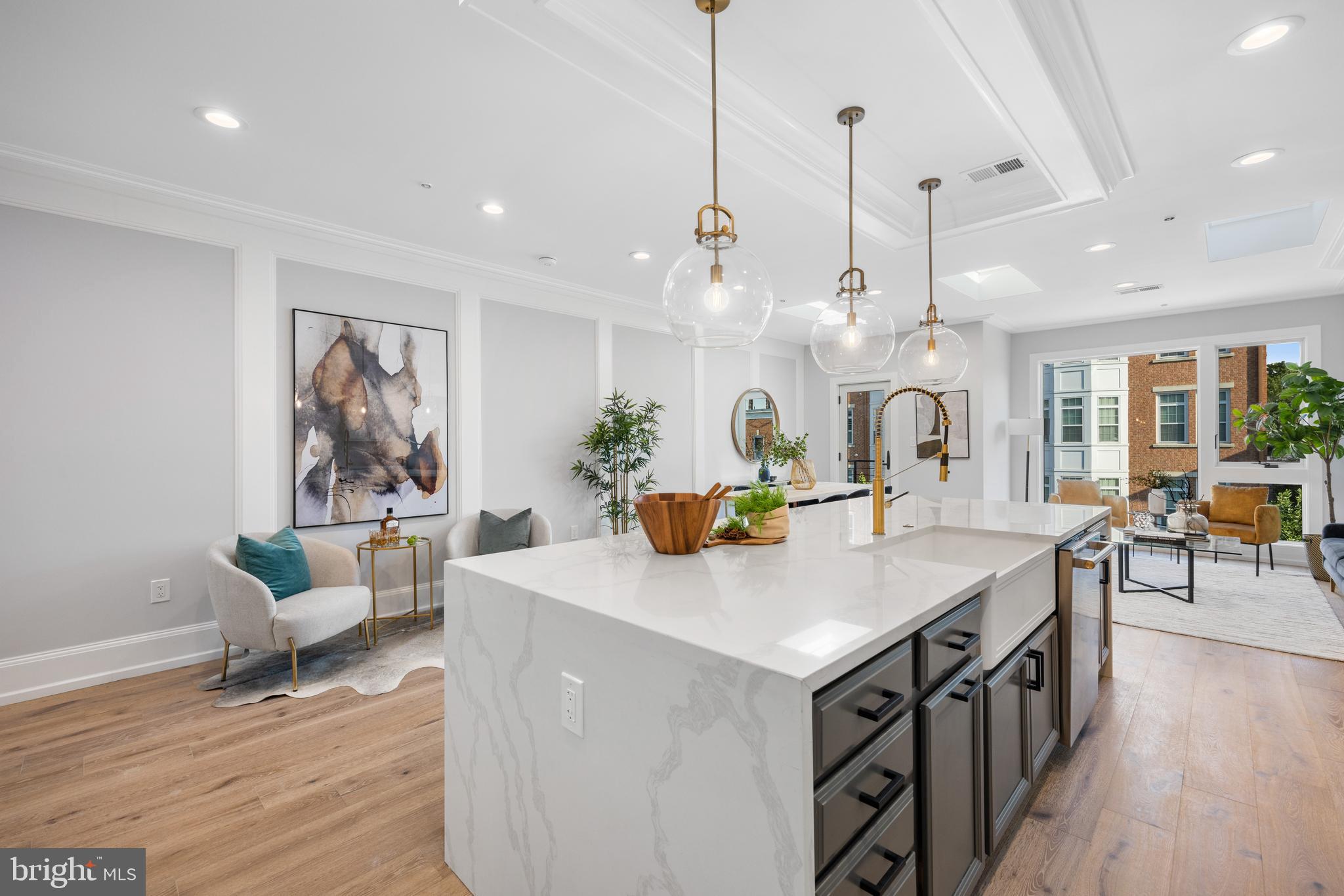 1444 Belmont St St NW Unit: 302
