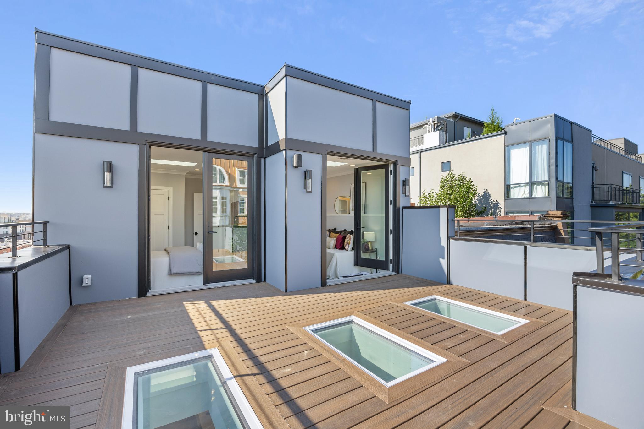 1444 Belmont St St NW Unit: 302
