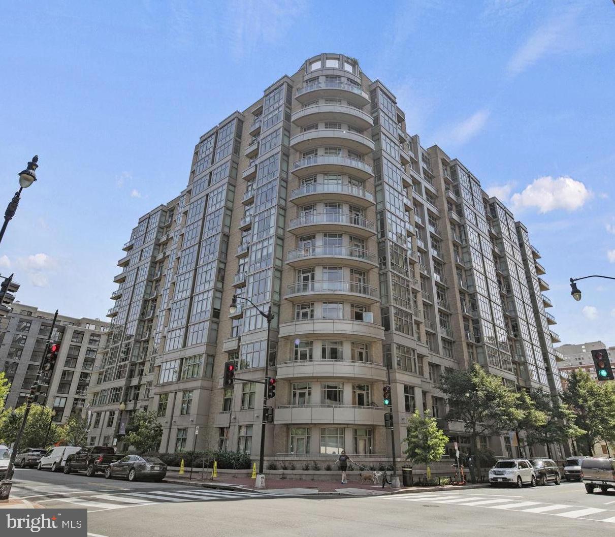 811 4TH STREET NW Unit: 616