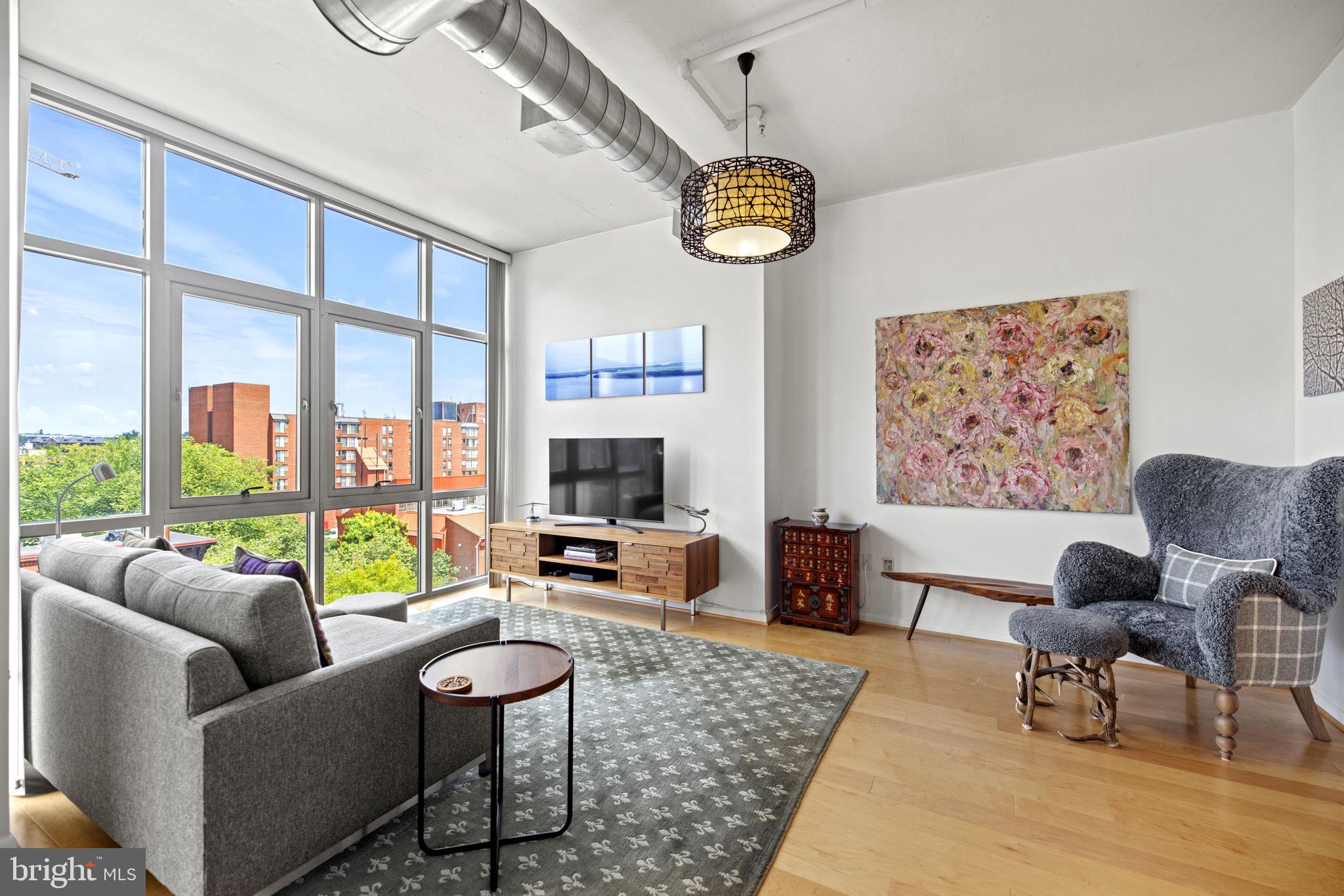 811 4TH STREET NW Unit: 616