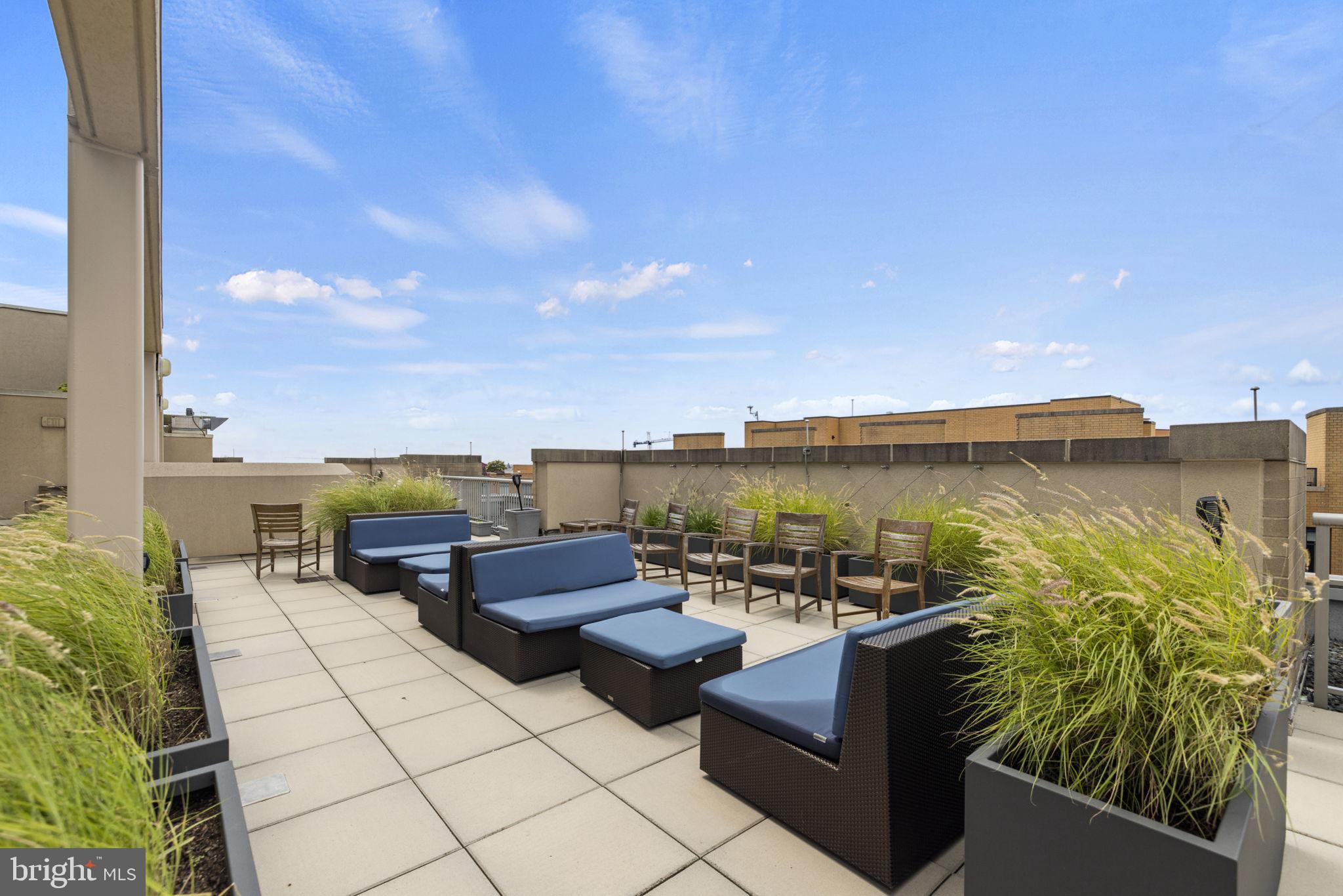 811 4TH STREET NW Unit: 616