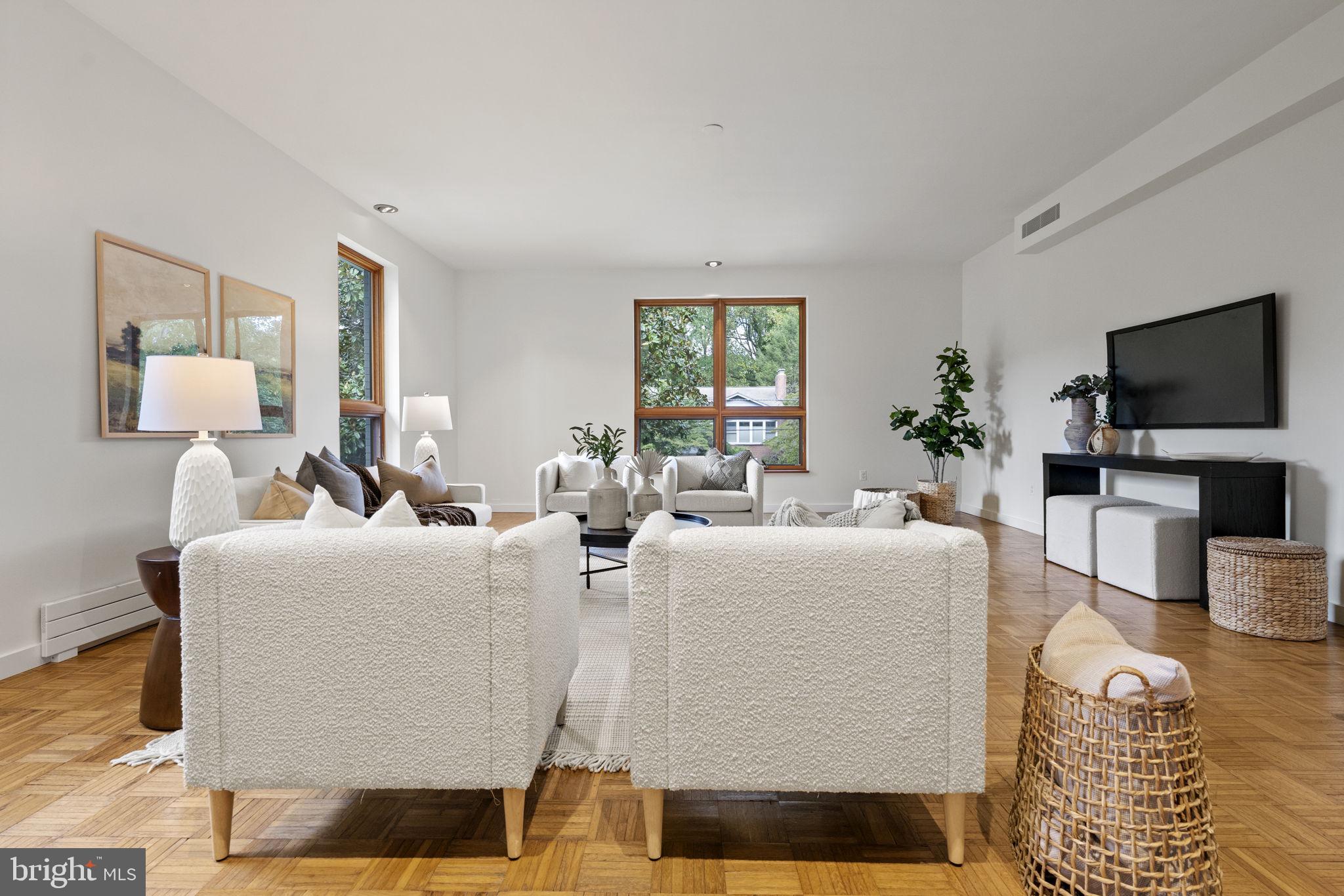 1943 TULIP STREET NW