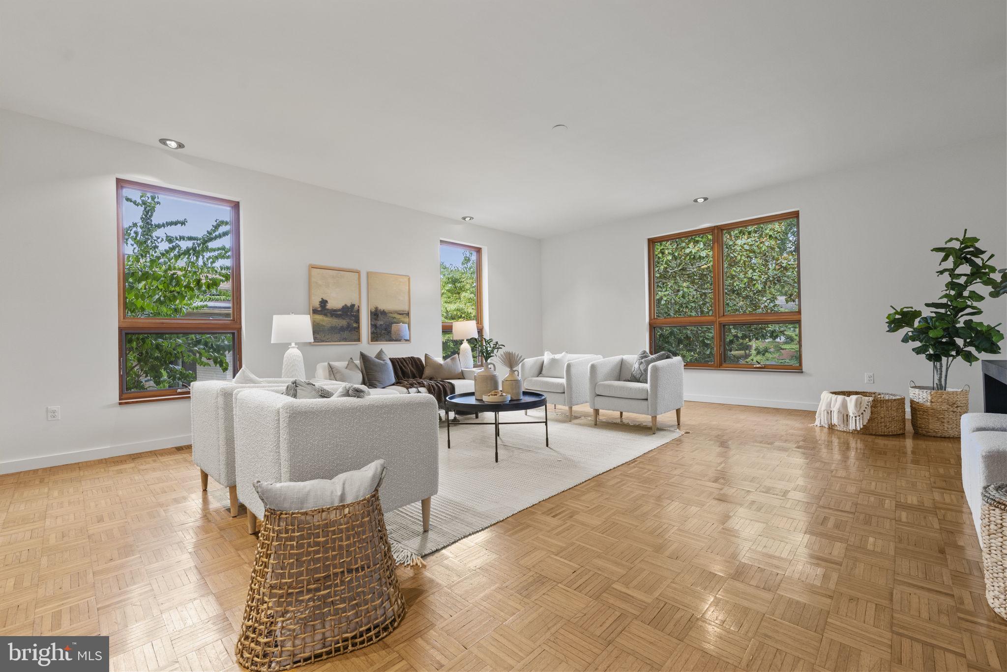 1943 TULIP STREET NW