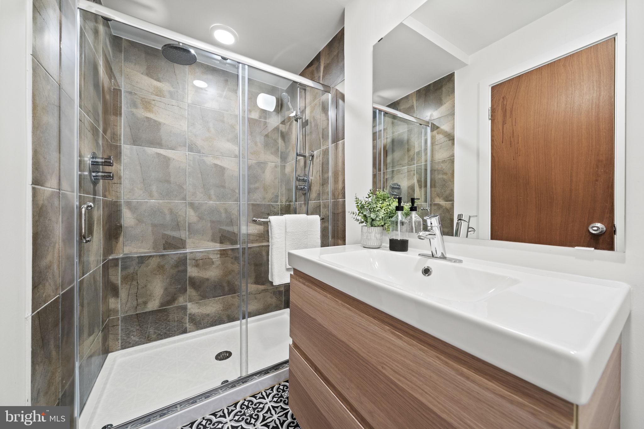 1943 TULIP STREET NW