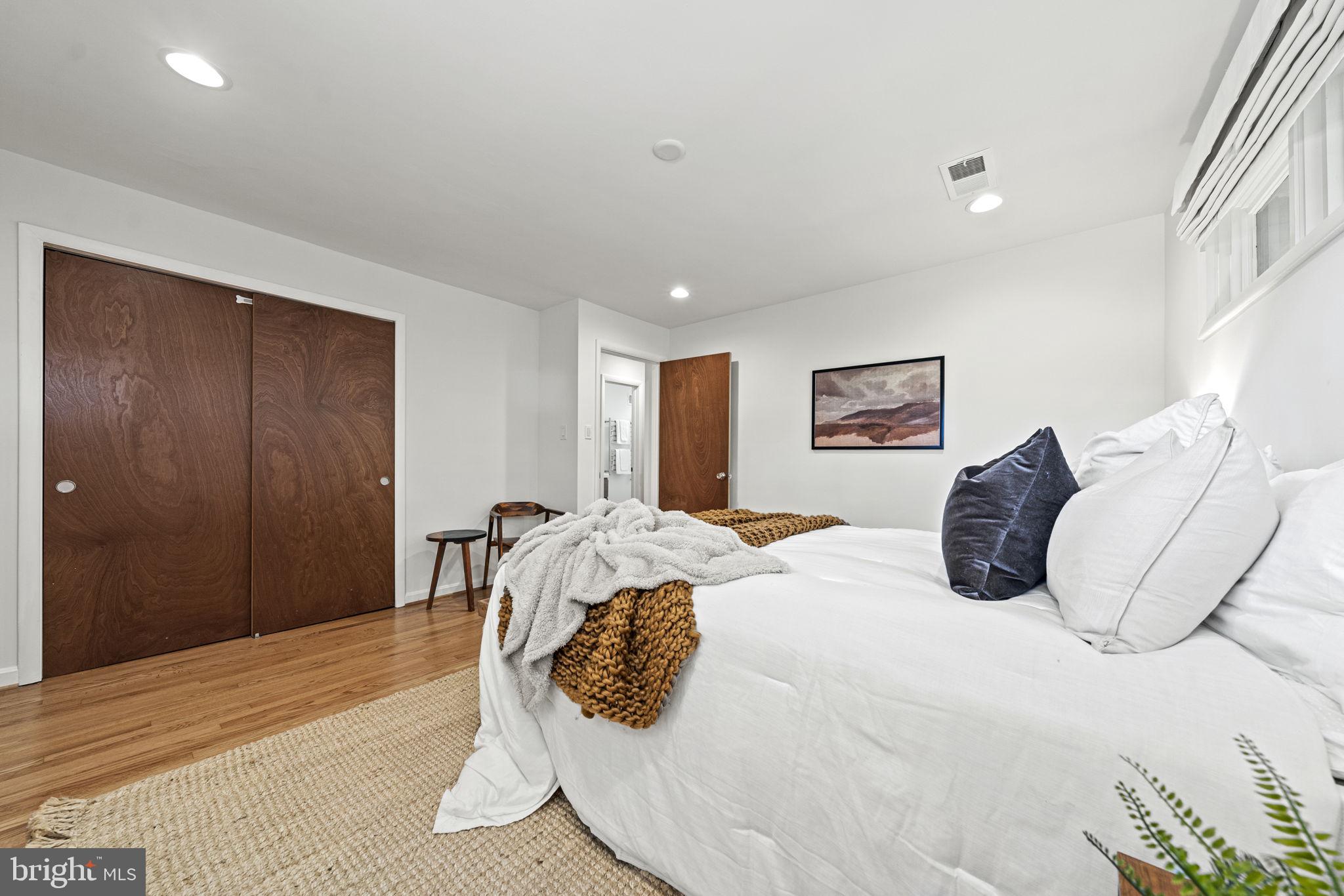 1943 TULIP STREET NW