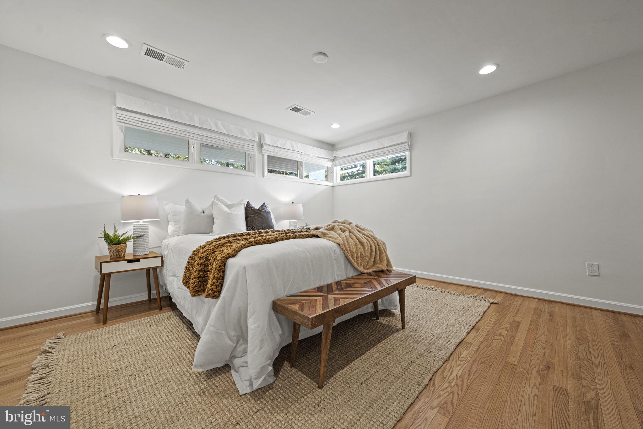 1943 TULIP STREET NW