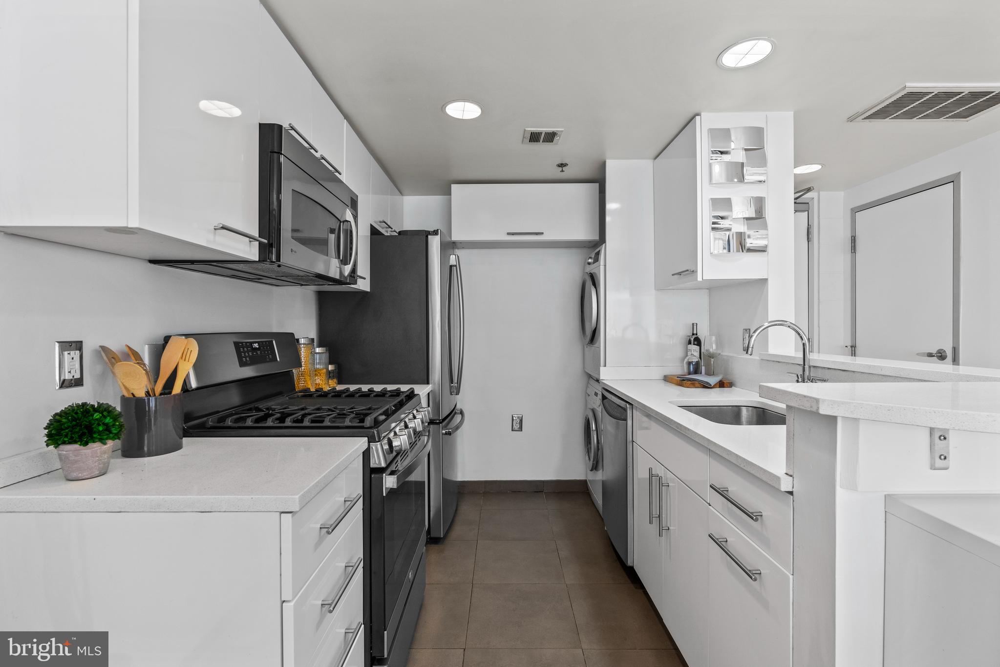 1445 CHURCH STREET NW Unit: 1