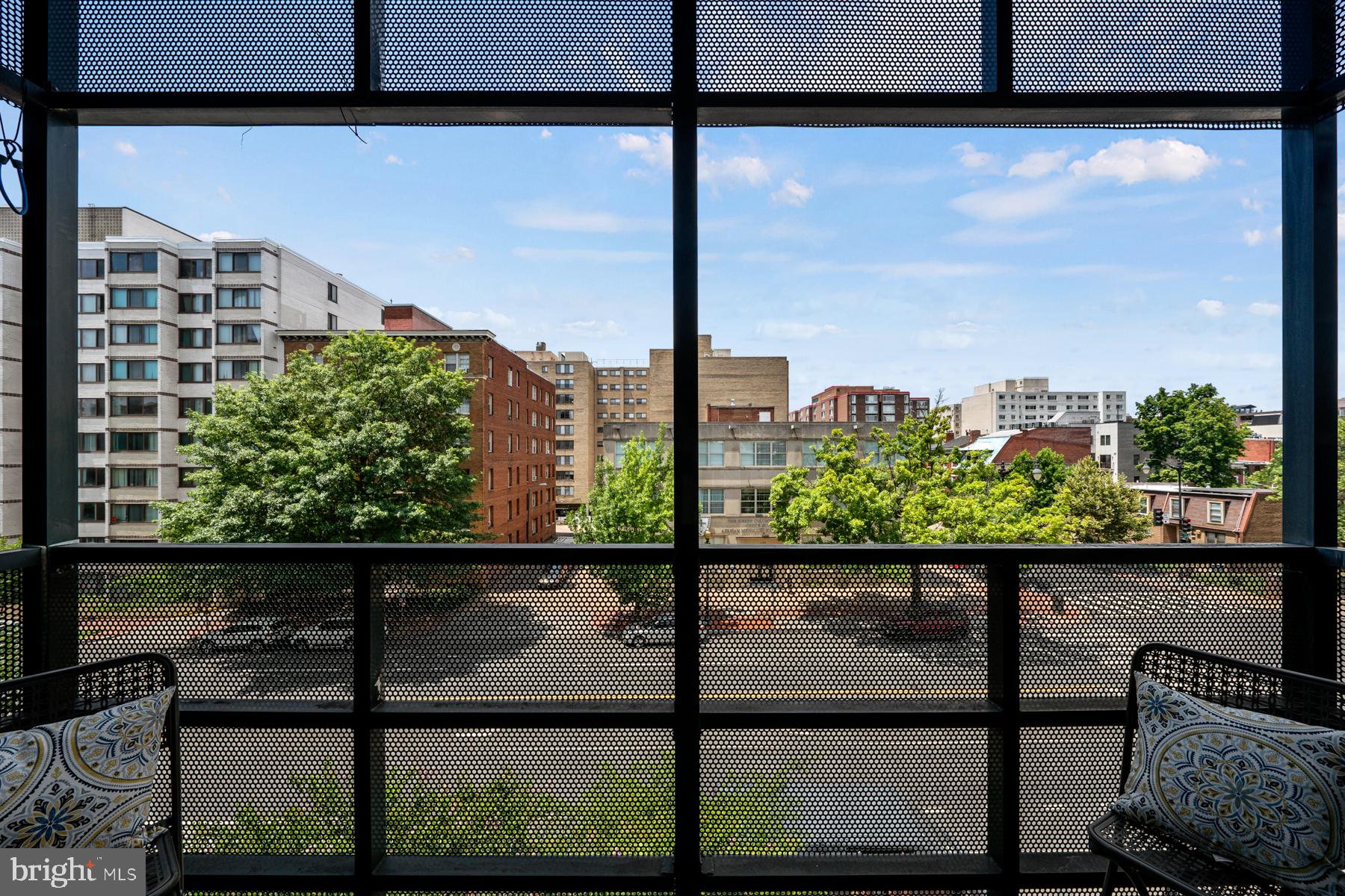 1125 11TH STREET NW Unit: 401