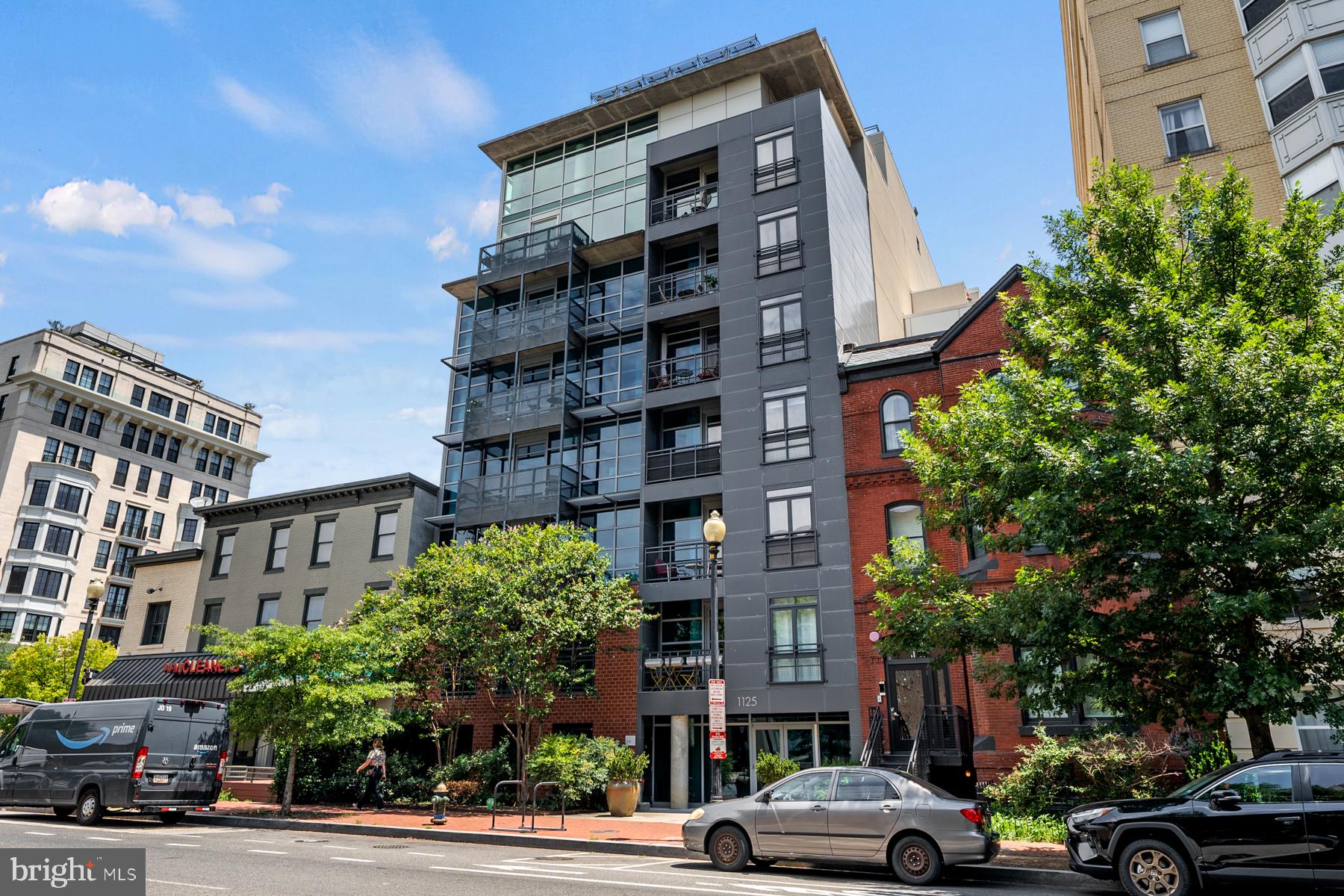 1125 11TH STREET NW Unit: 401
