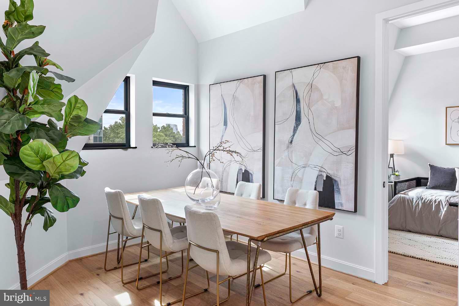 2525 Pennsylvania AVENUE NW Unit: PH 504