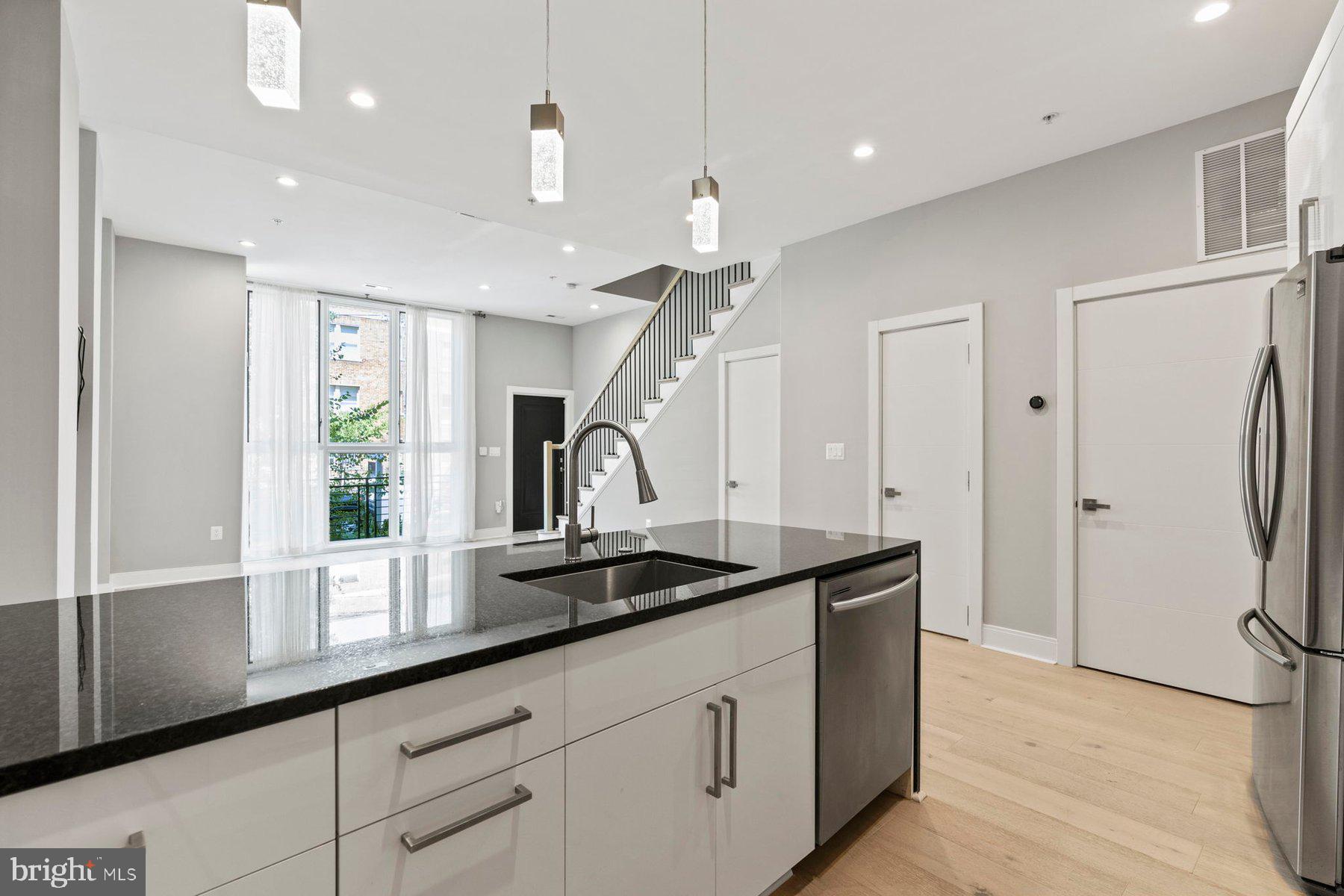 4424 Georgia AVENUE NW Unit: 101