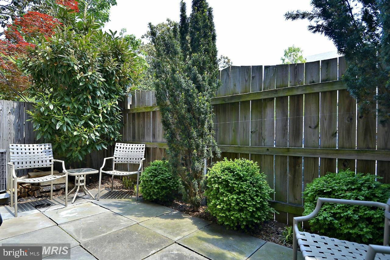 1600 Belmont STREET NW Unit: D