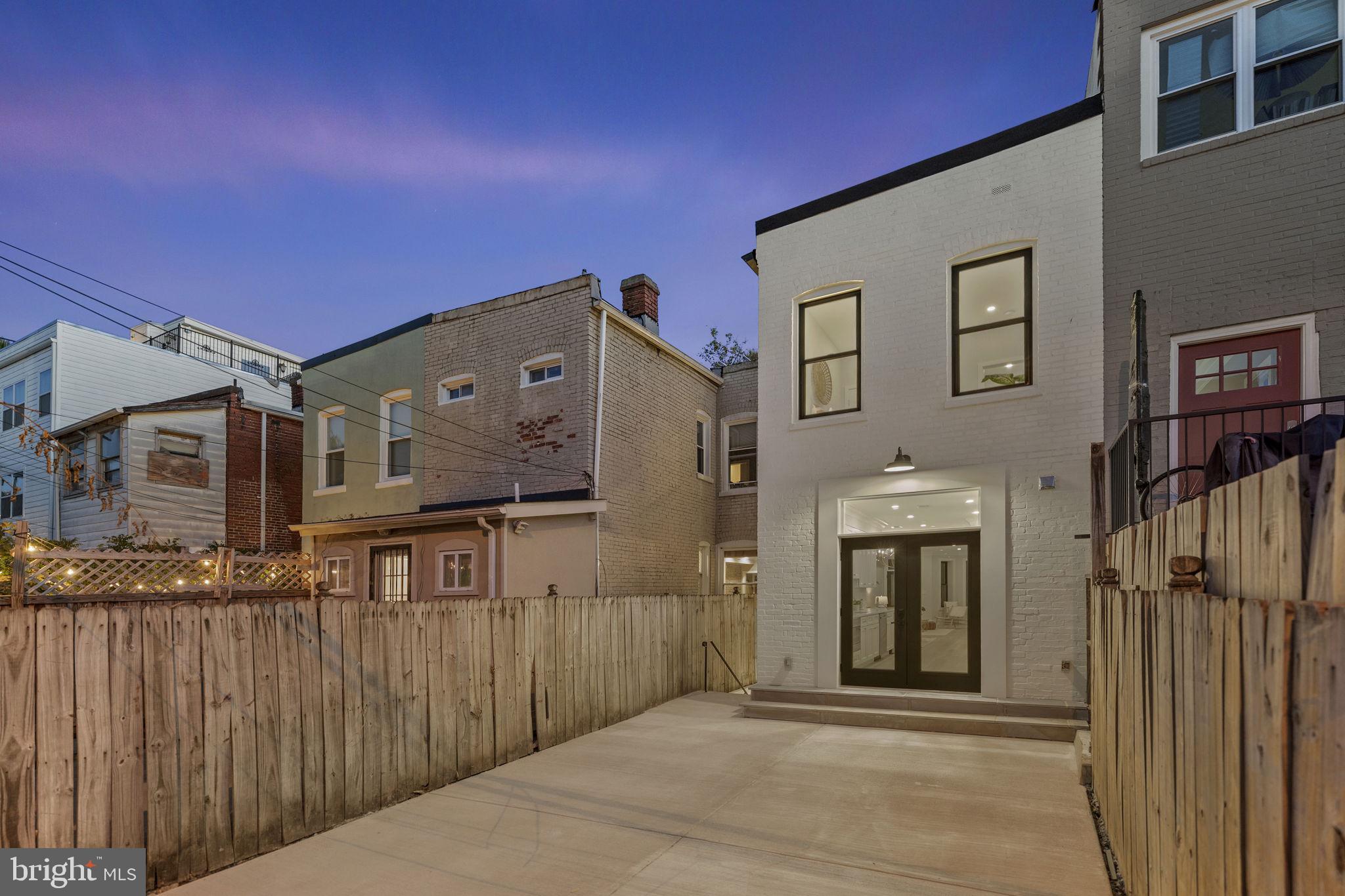 116 Quincy PLACE NE