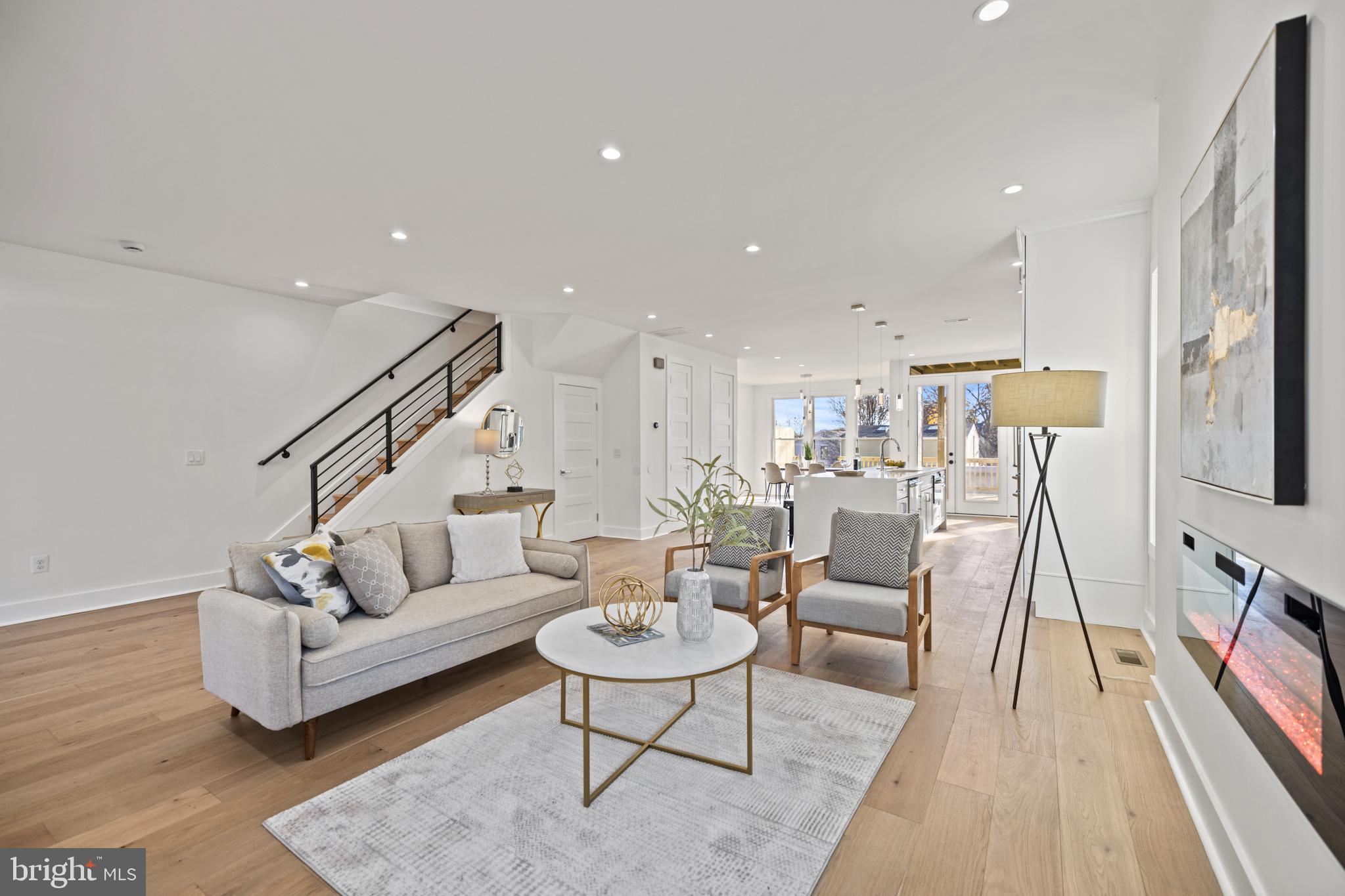 1312 Gallatin St NW