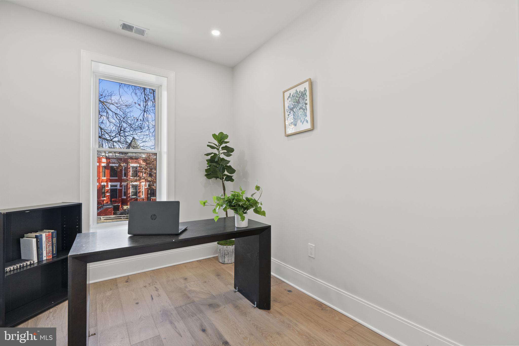 2022 N Capitol STREET NW