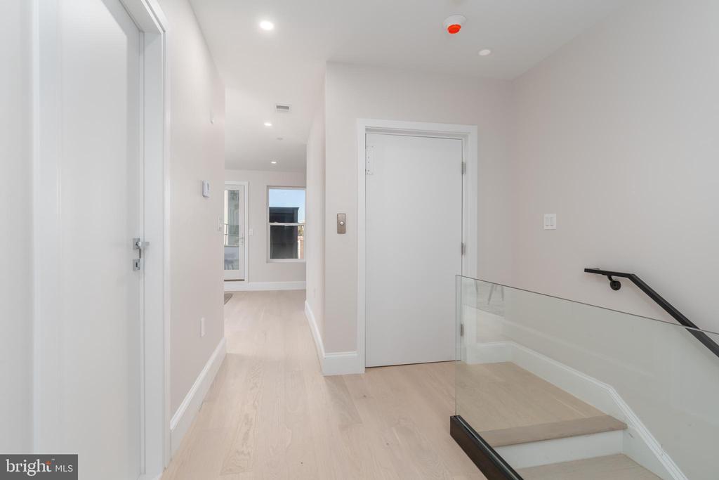 1708 16th STREET NW Unit: 5
