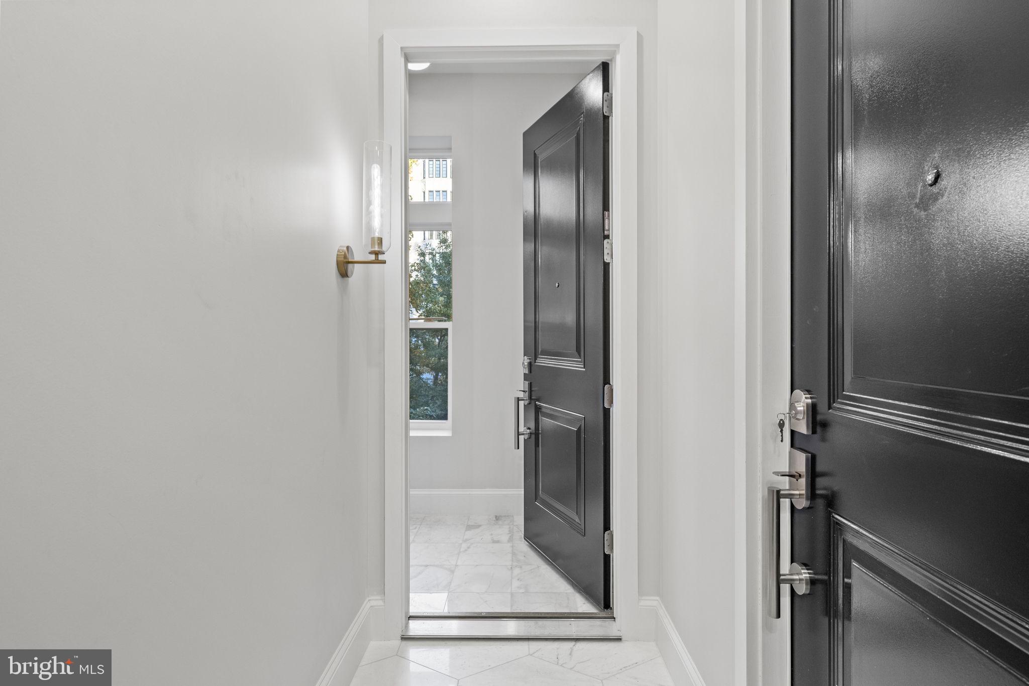 1708 16th STREET NW Unit: 5