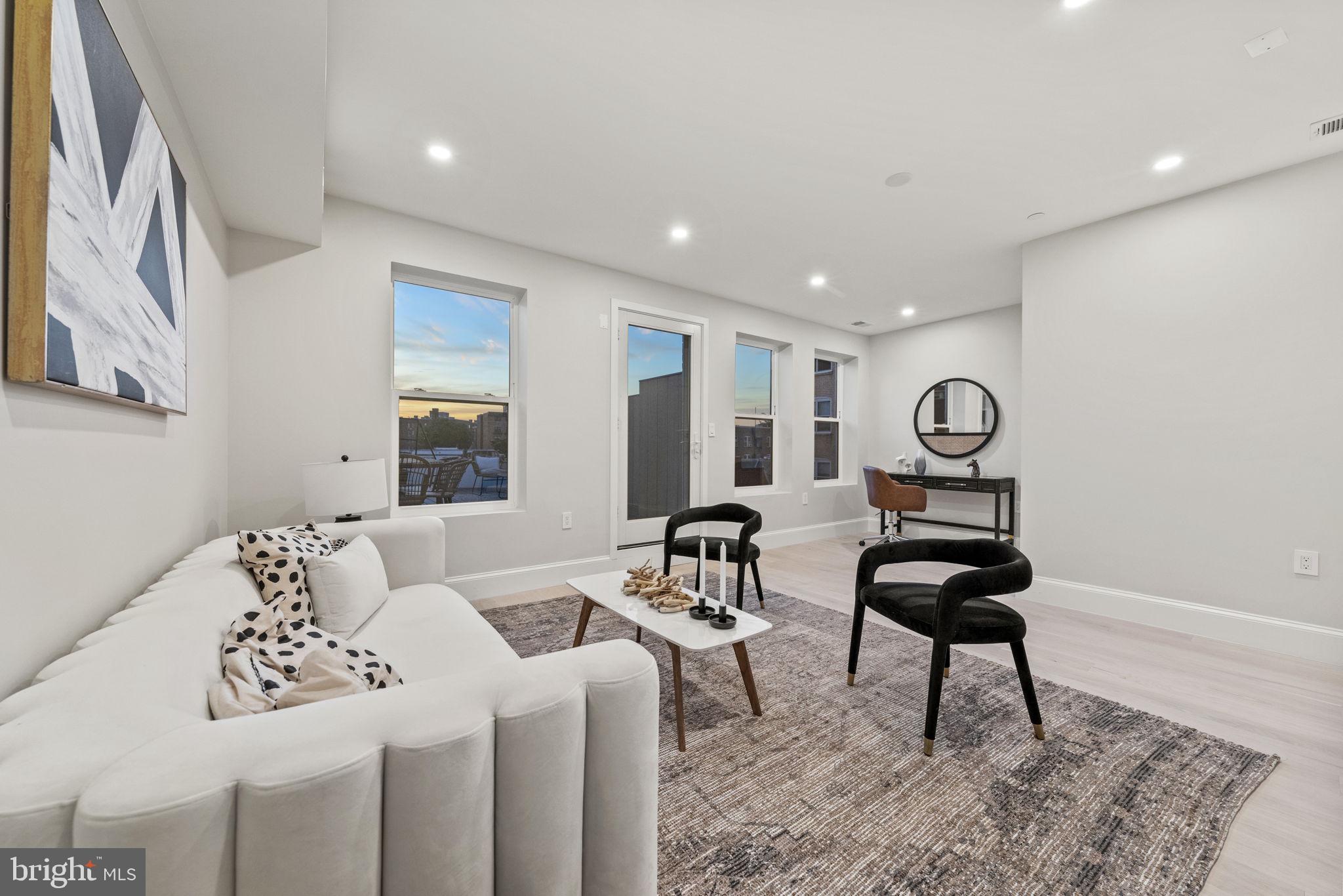 1708 16th STREET NW Unit: 5