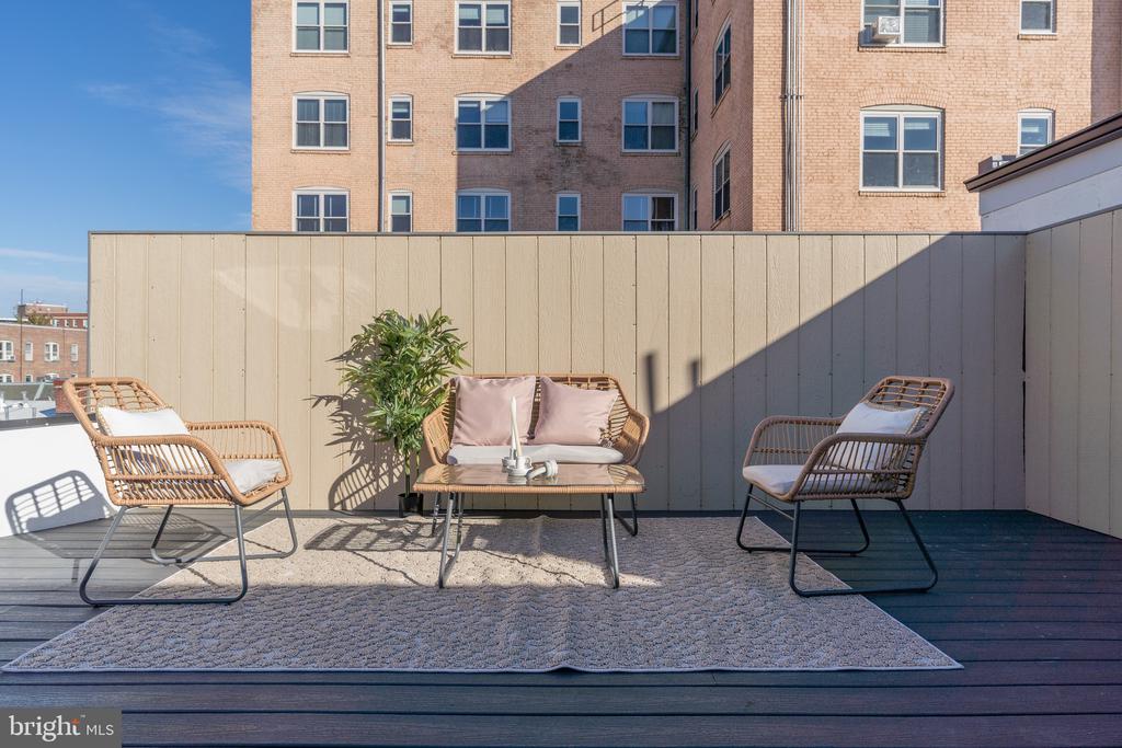 1708 16th STREET NW Unit: 5